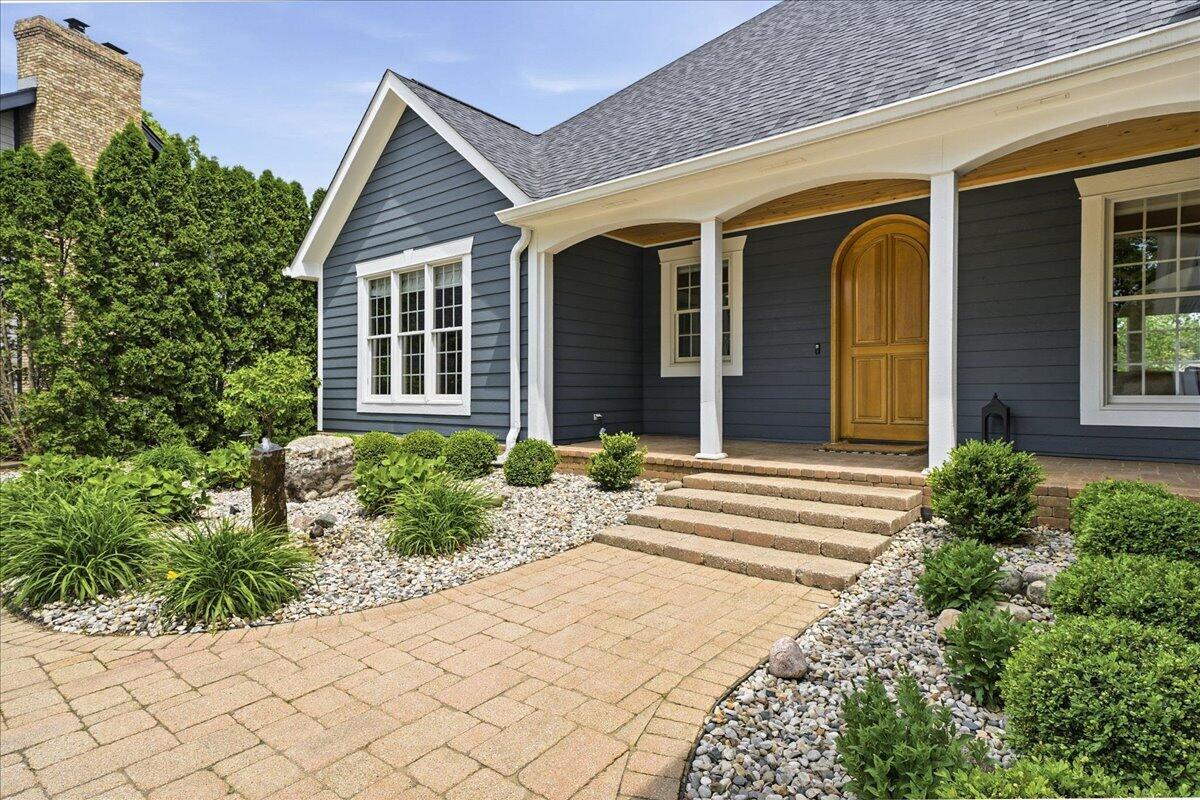 502 Stoney Ridge Court, Valparaiso, IN 46385; Image #2