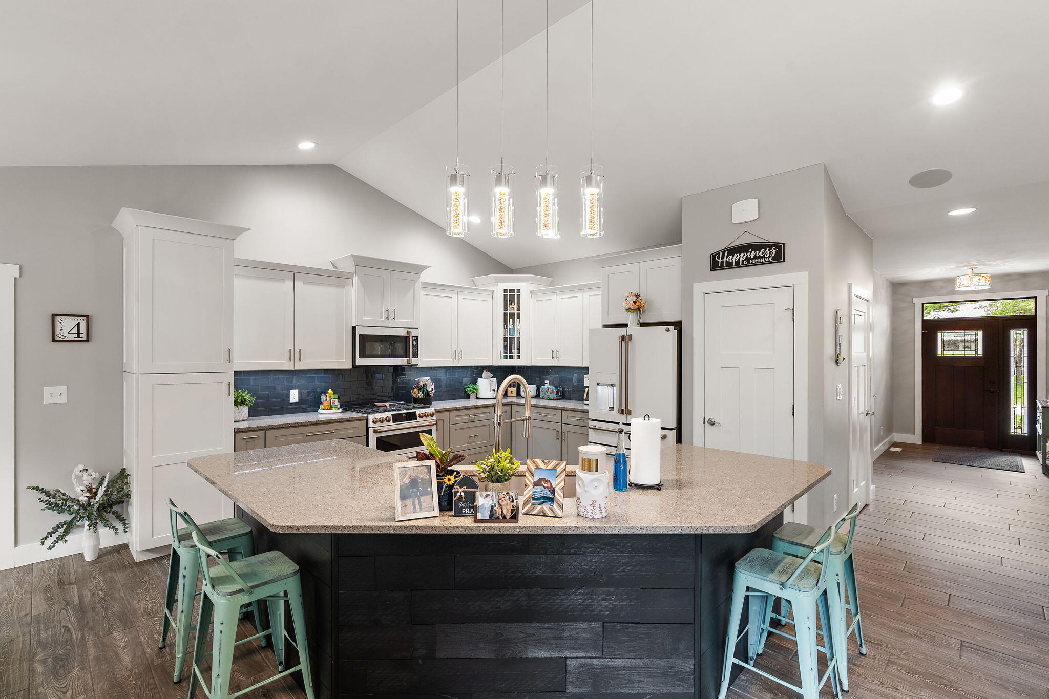 10186 Rustic Drive, DeMotte, IN 46310; Image #10