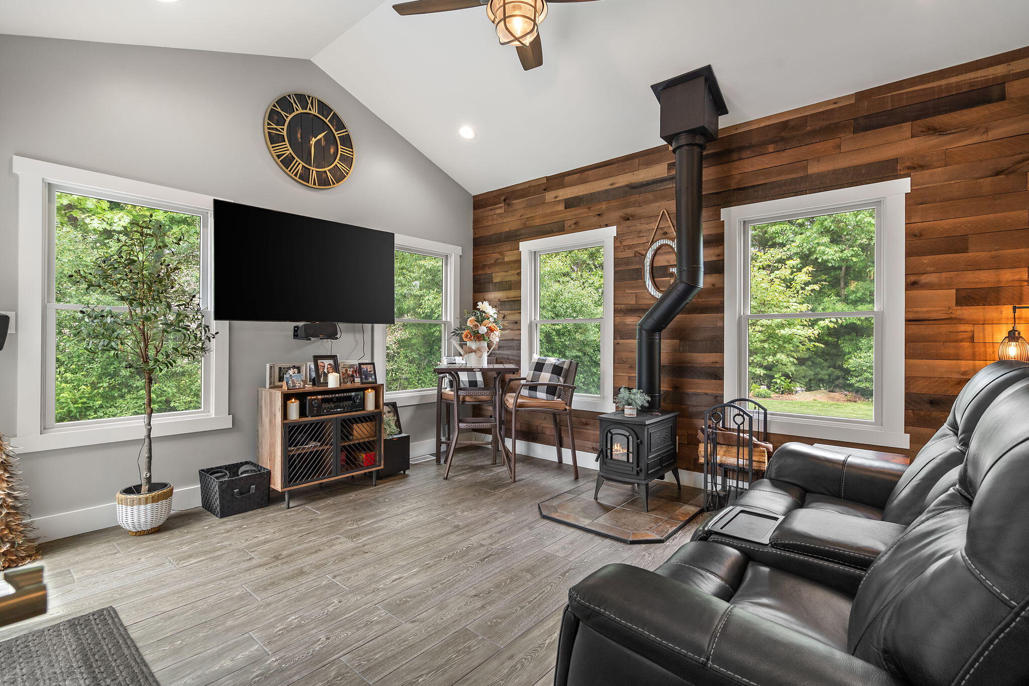 10186 Rustic Drive, DeMotte, IN 46310; Image #18