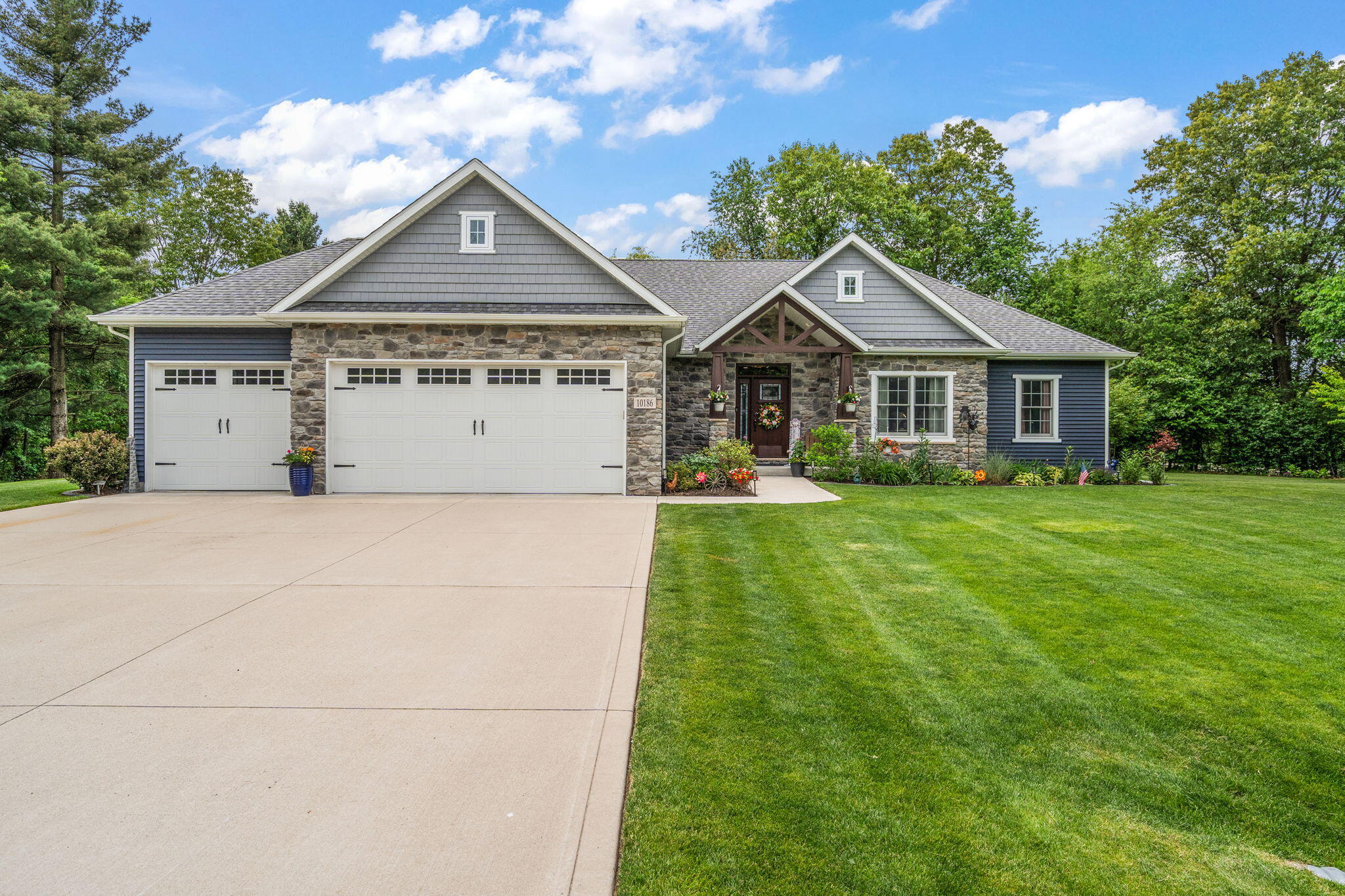 10186 Rustic Drive, DeMotte, IN 46310; Image #46