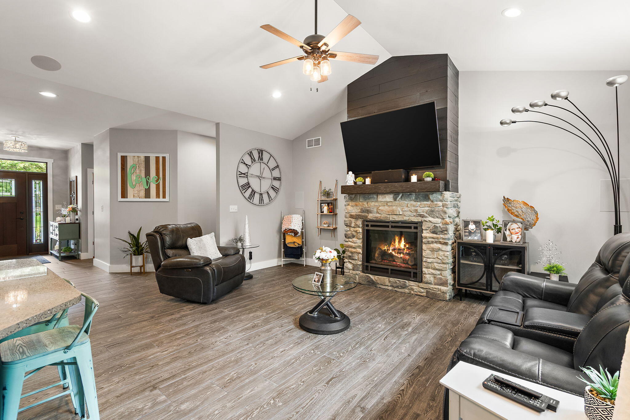 10186 Rustic Drive, DeMotte, IN 46310; Image #6