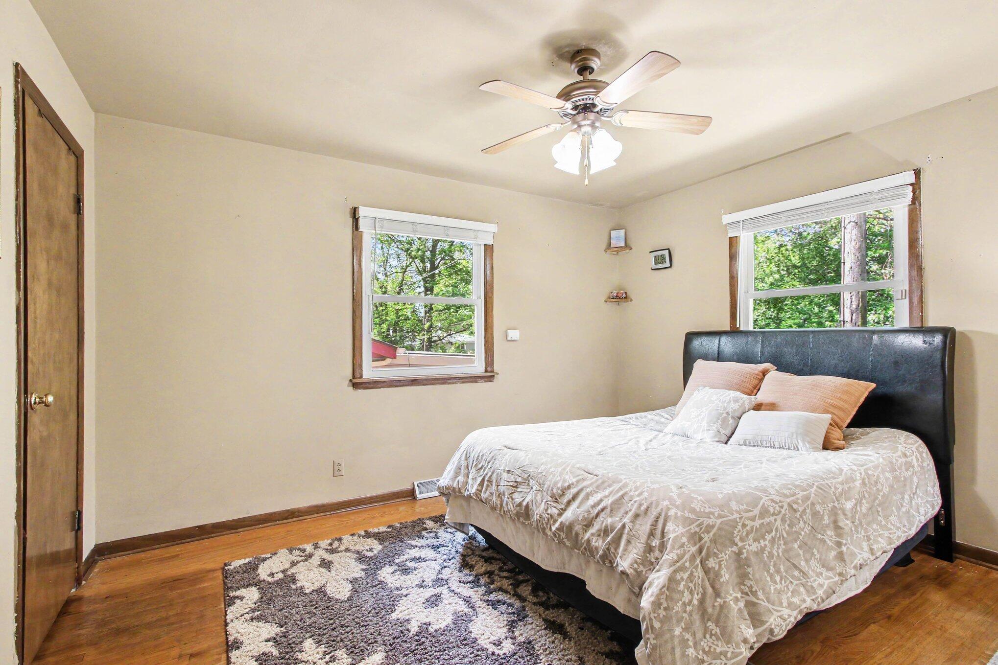 5300 Garfield Street, Merrillville, IN 46410; Image #14