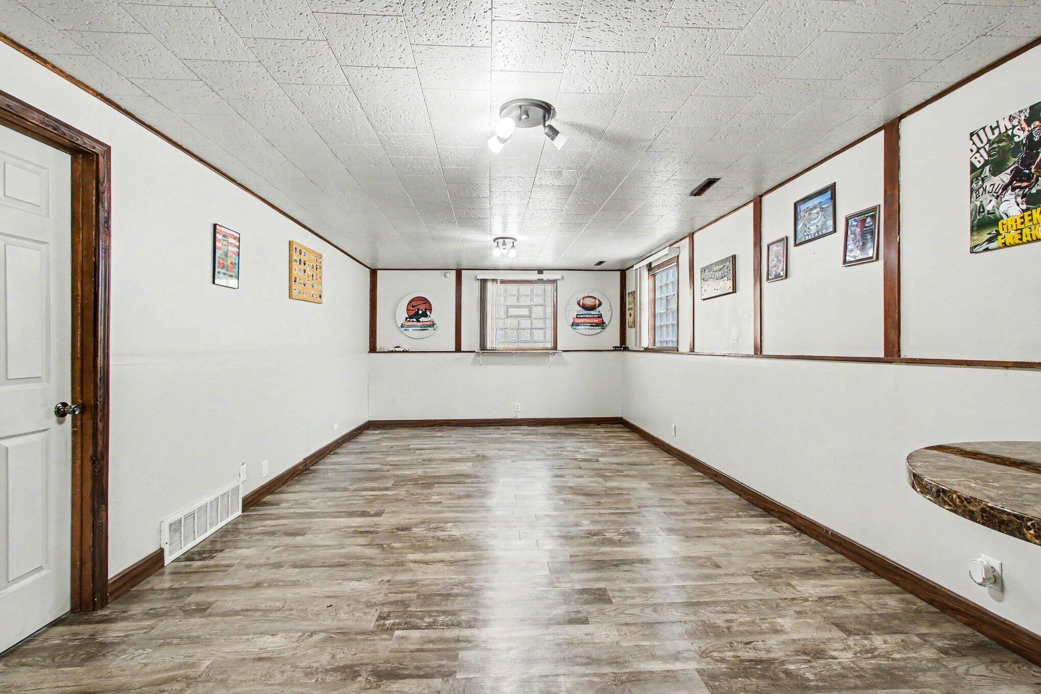 5300 Garfield Street, Merrillville, IN 46410; Image #18