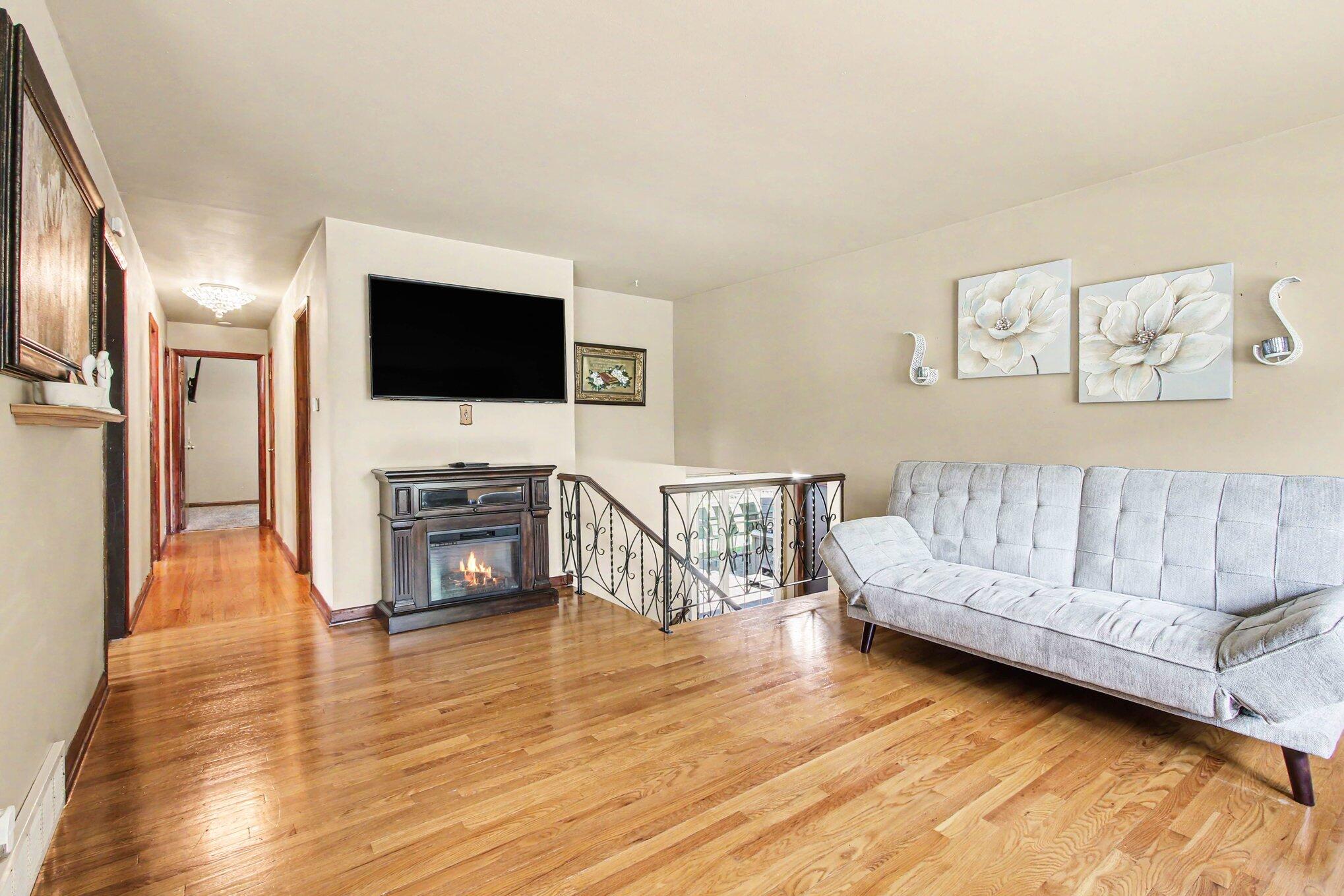 5300 Garfield Street, Merrillville, IN 46410; Image #4