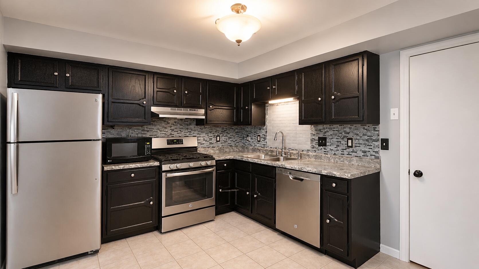 8327 Fairbanks Street, Crown Point, IN #4c, 46307; Image #13