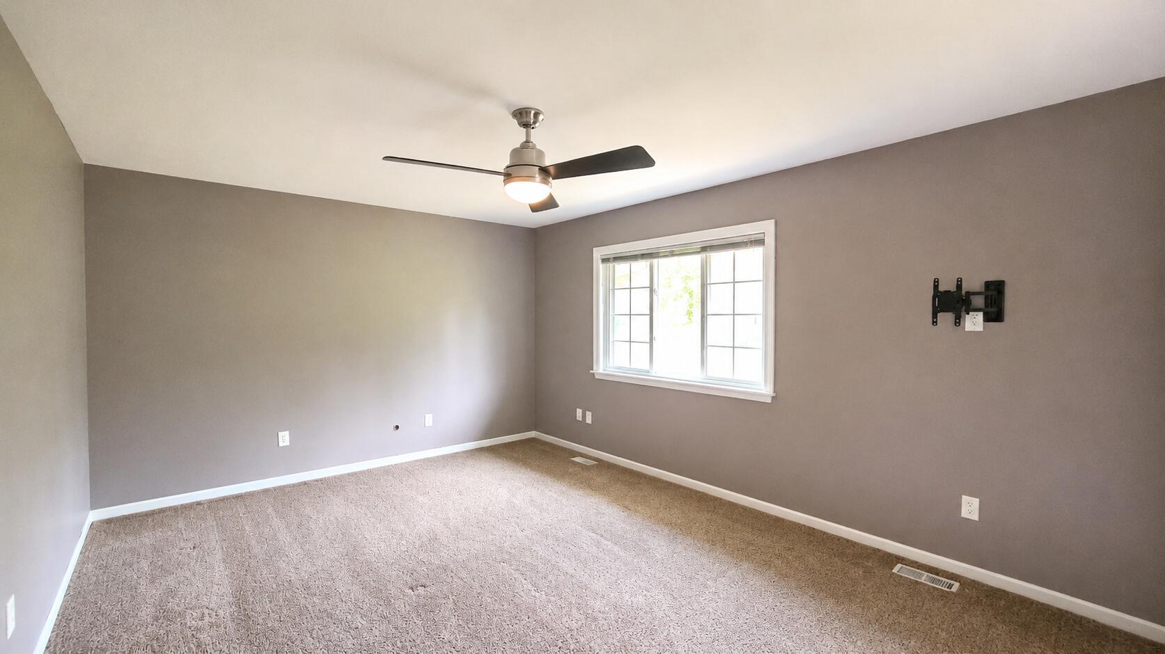 8327 Fairbanks Street, Crown Point, IN #4c, 46307; Image #15