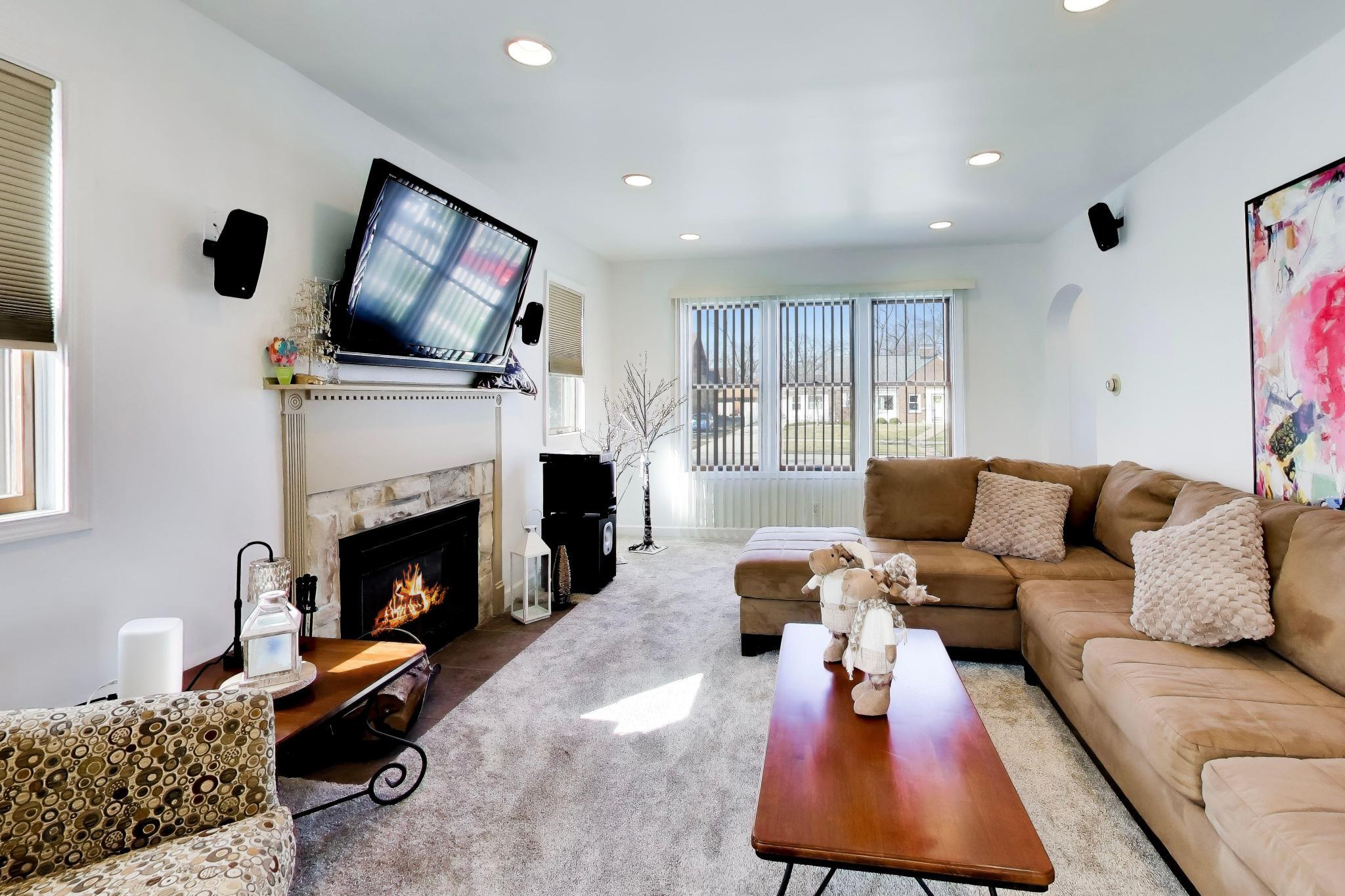 8039 Forest Avenue, Munster, IN 46321; Image #14