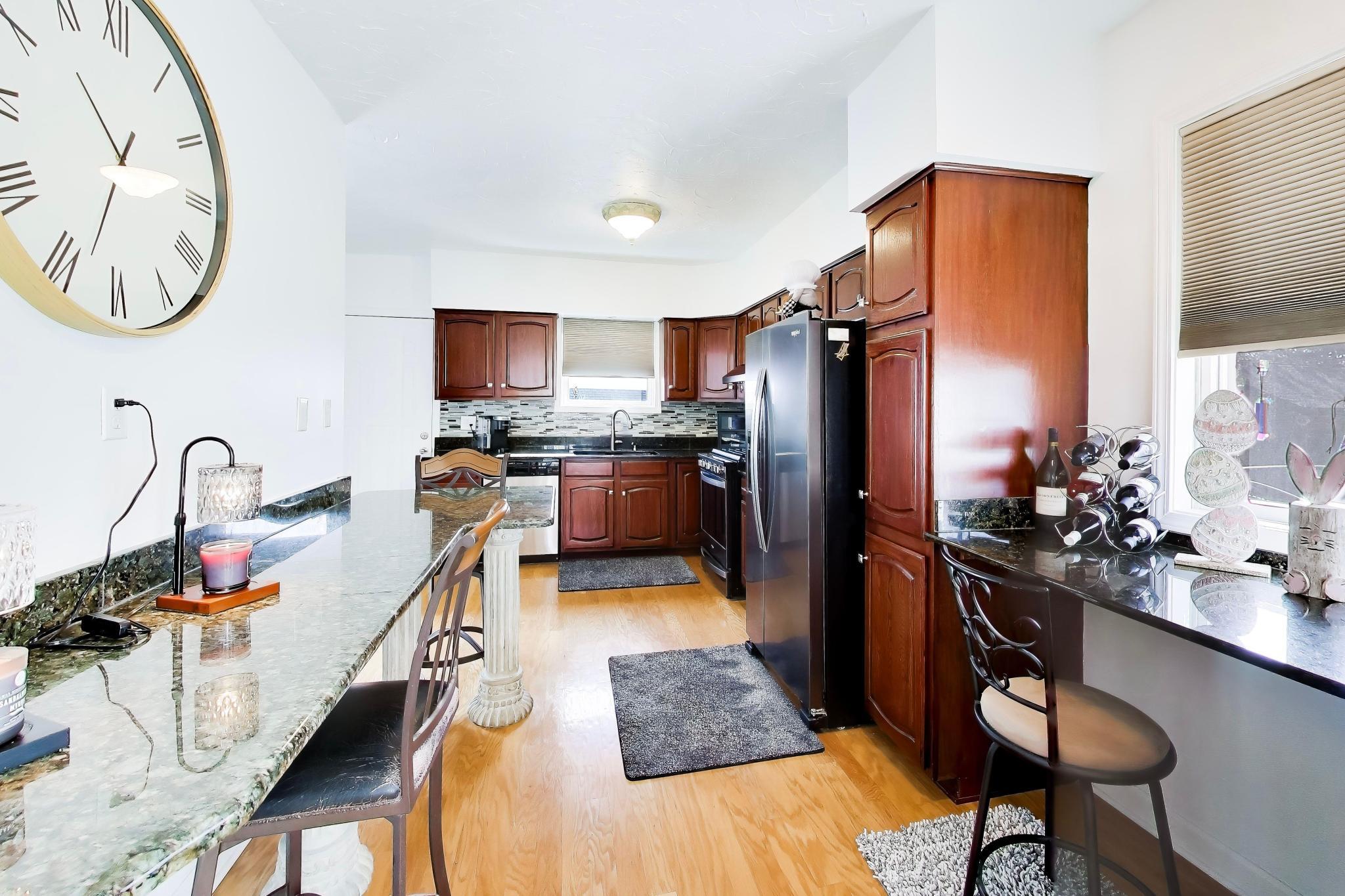 8039 Forest Avenue, Munster, IN 46321; Image #4
