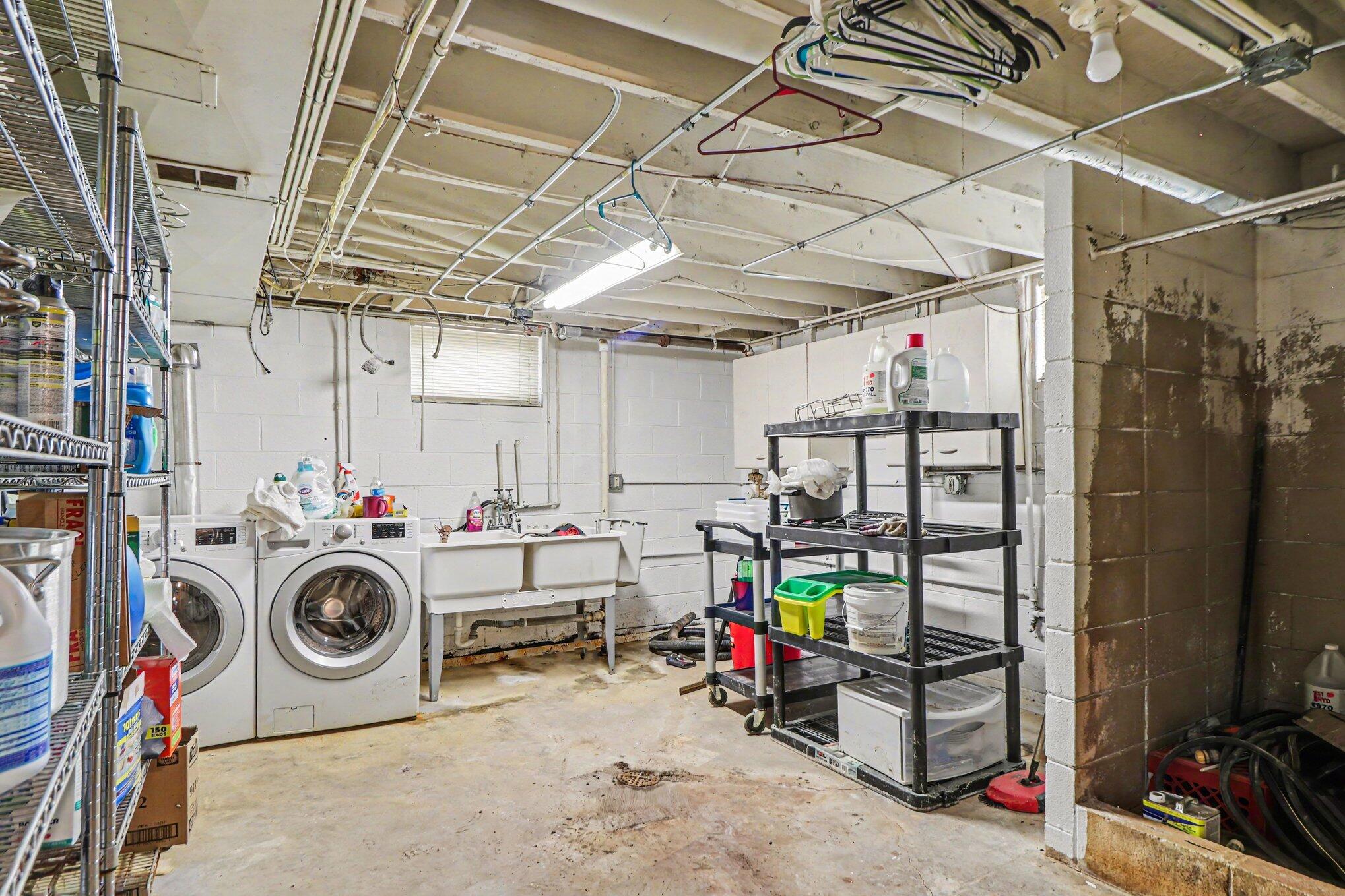 305 W 35th Avenue, Griffith, IN 46319; Image #16
