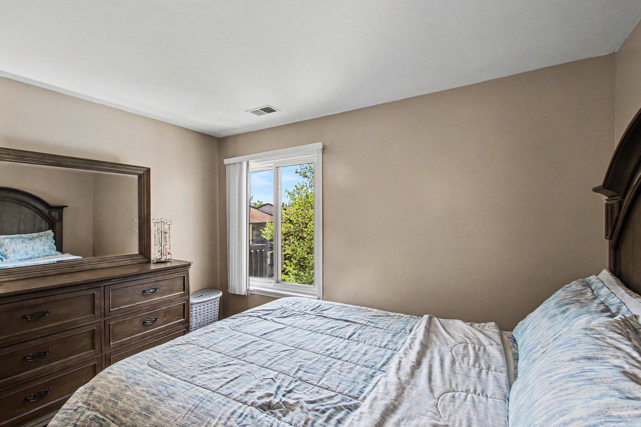 831 Summit Park Court N, Crown Point, IN 46307; Image #8
