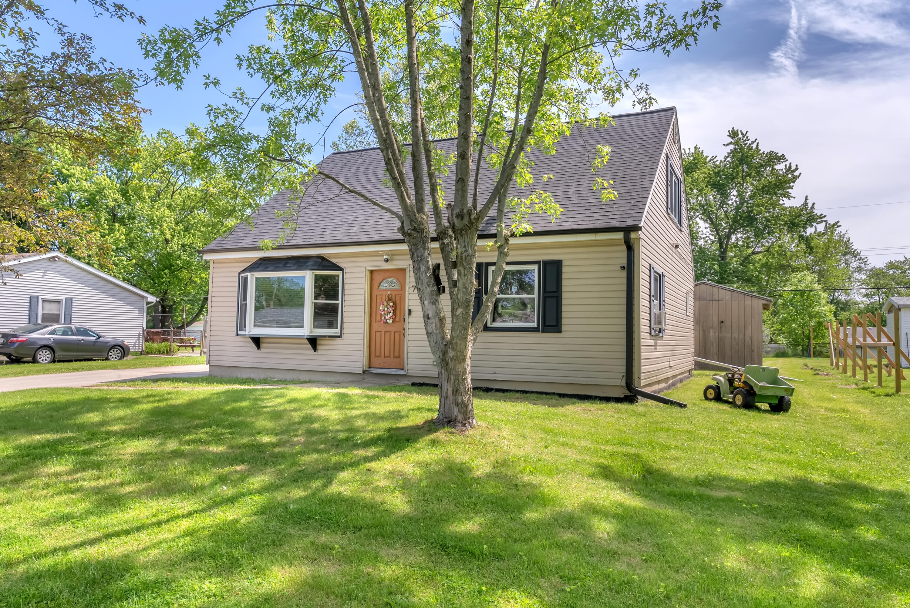 719 Capitol Road, Valparaiso, IN 46385; Image #2