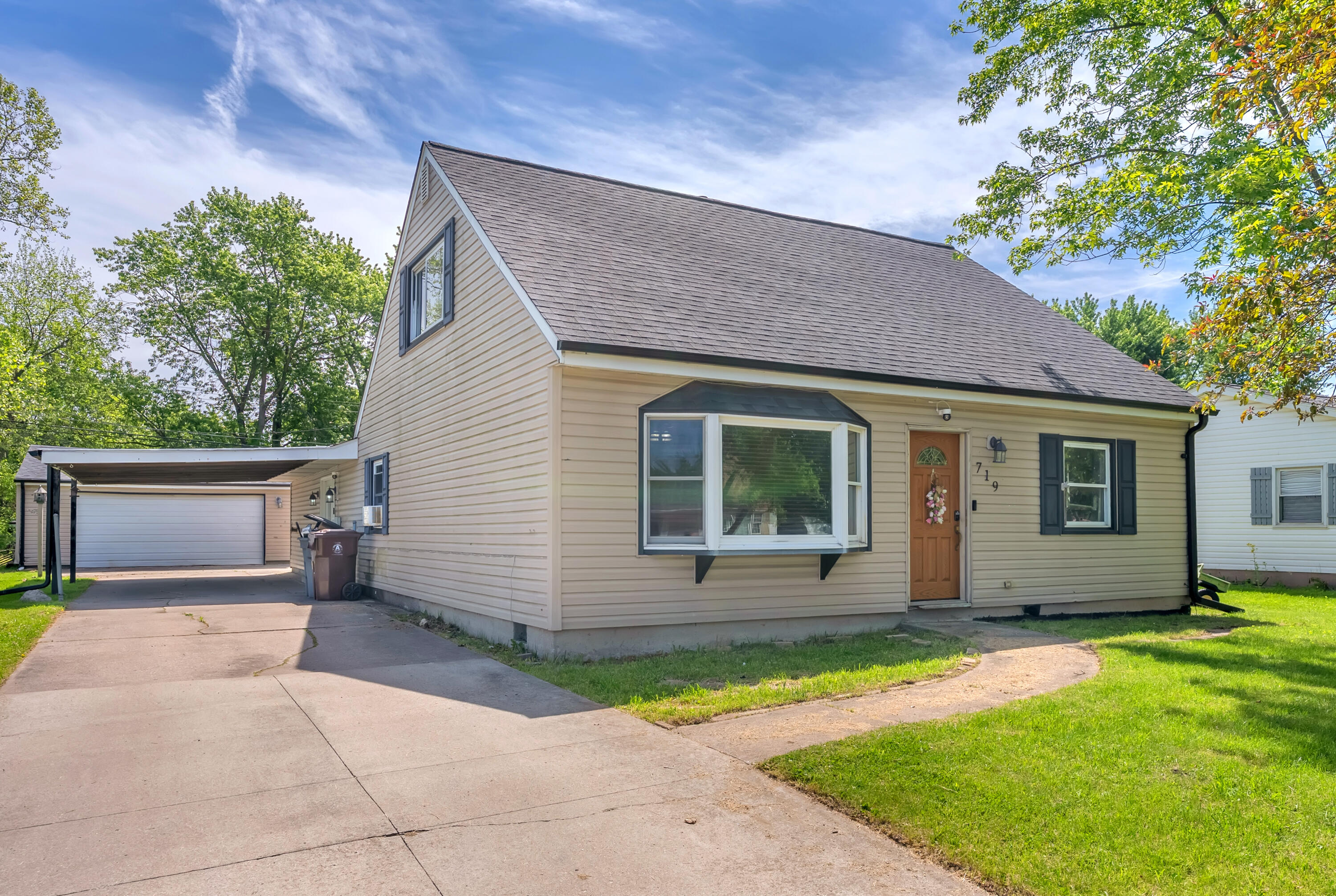719 Capitol Road, Valparaiso, IN 46385; Image #4