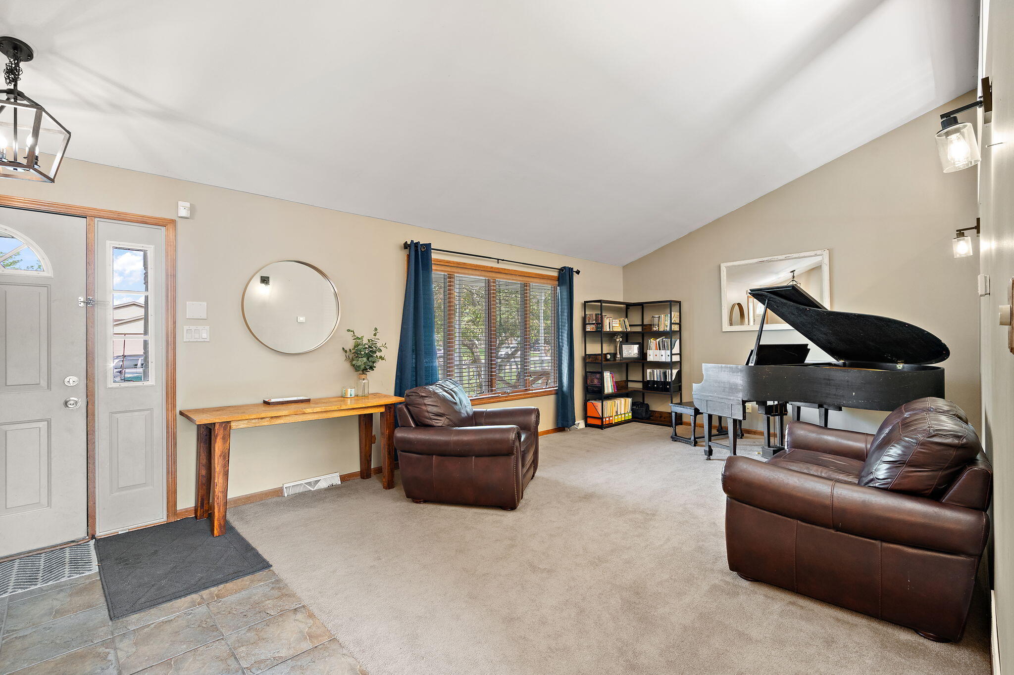 8987 Calhoun Place, Crown Point, IN 46307; Image #4