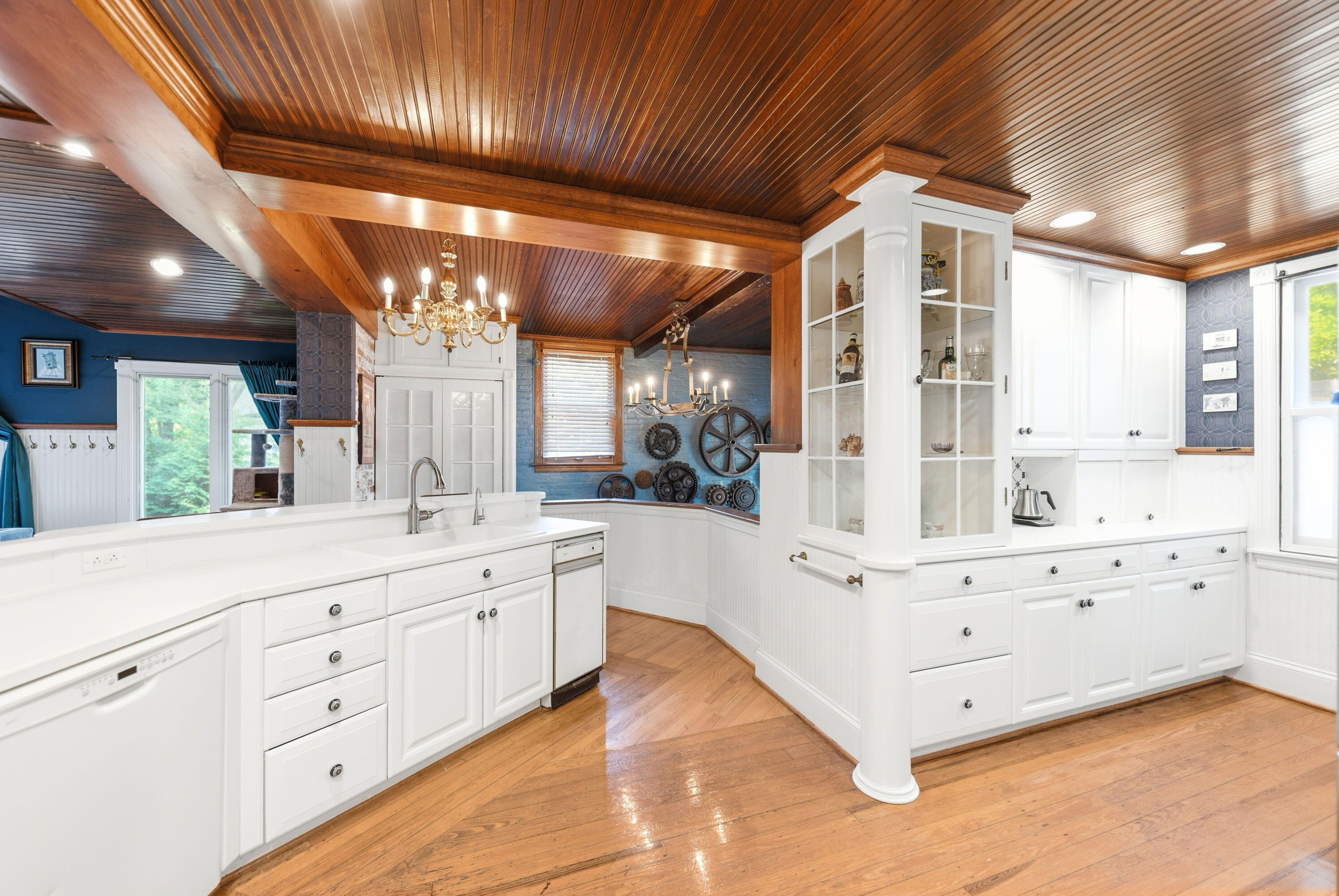 1402 Indiana Avenue, La Porte, IN 46350; Image #9