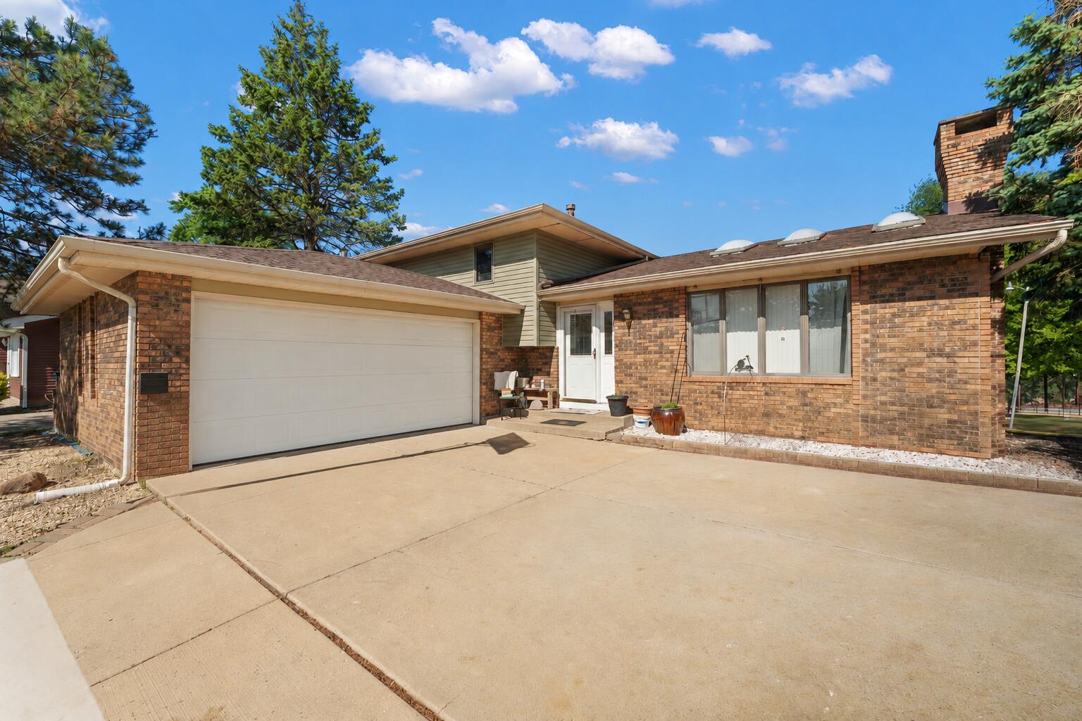 2547 Springhill Drive, Schererville, IN 46375; Image #1