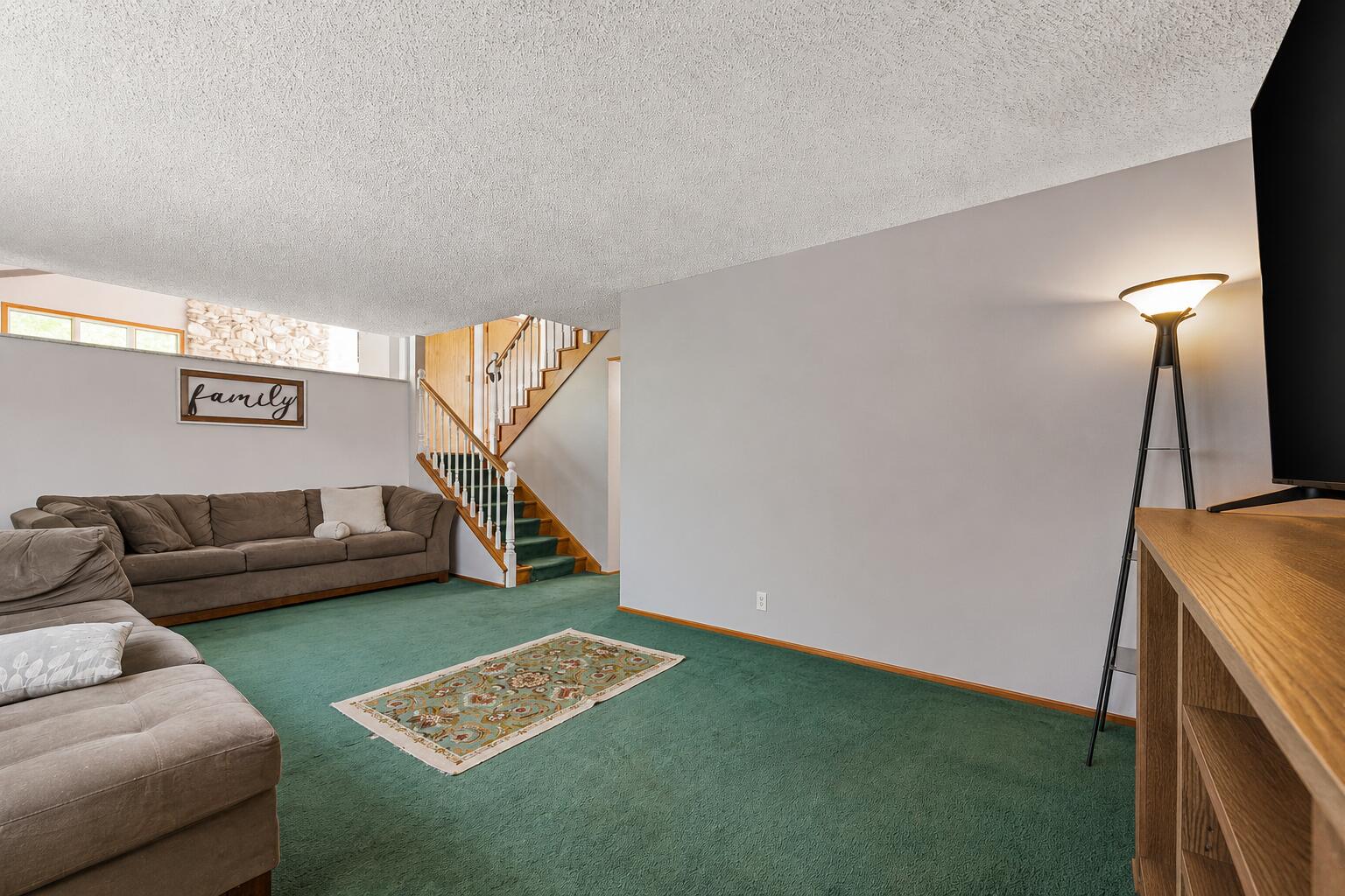 2547 Springhill Drive, Schererville, IN 46375; Image #12
