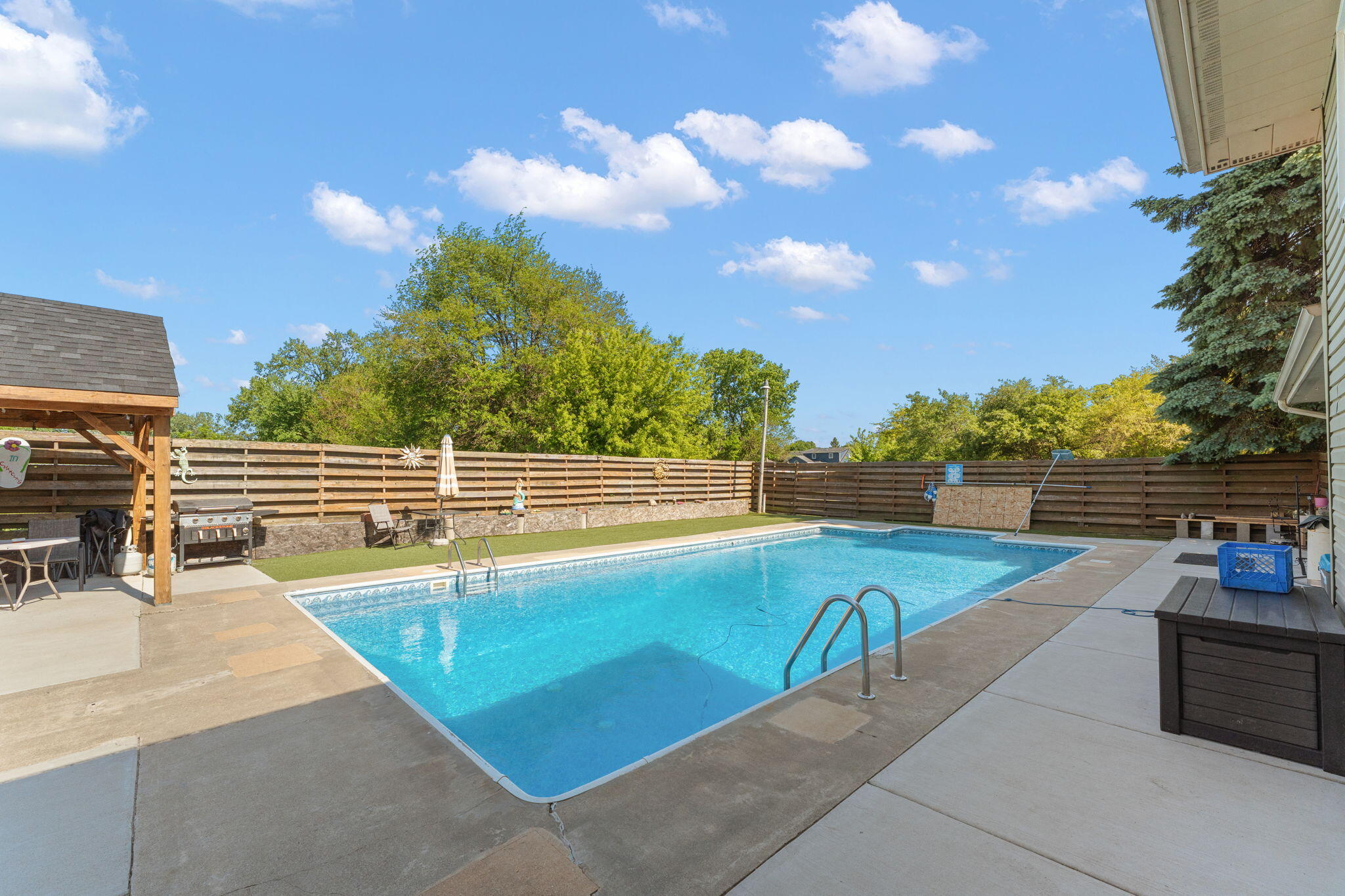 2547 Springhill Drive, Schererville, IN 46375; Image #3