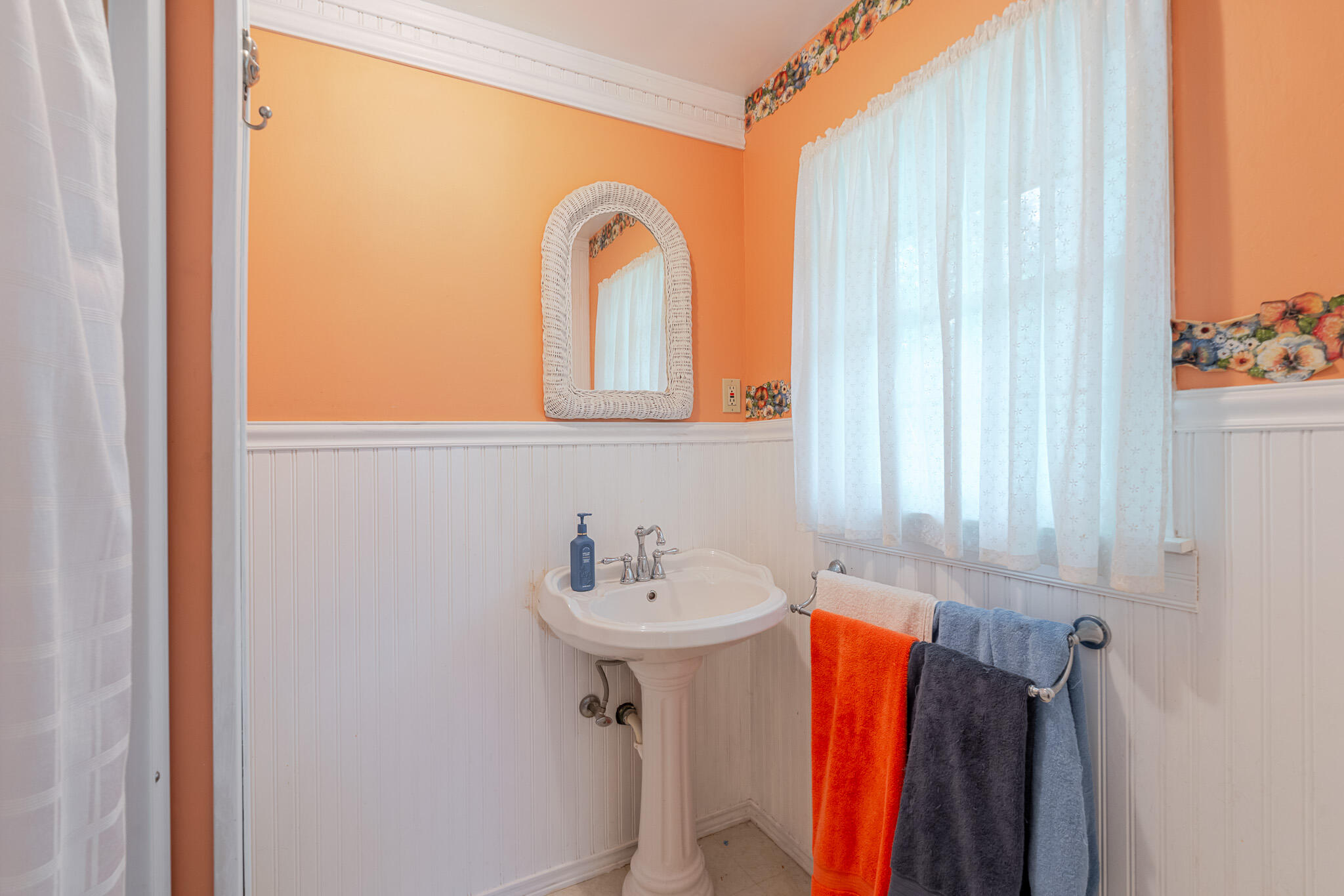 327 Softwood Drive, Hobart, IN 46342; Image #12