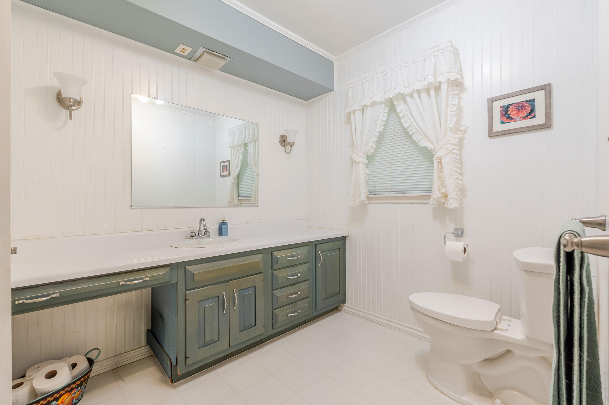327 Softwood Drive, Hobart, IN 46342; Image #14