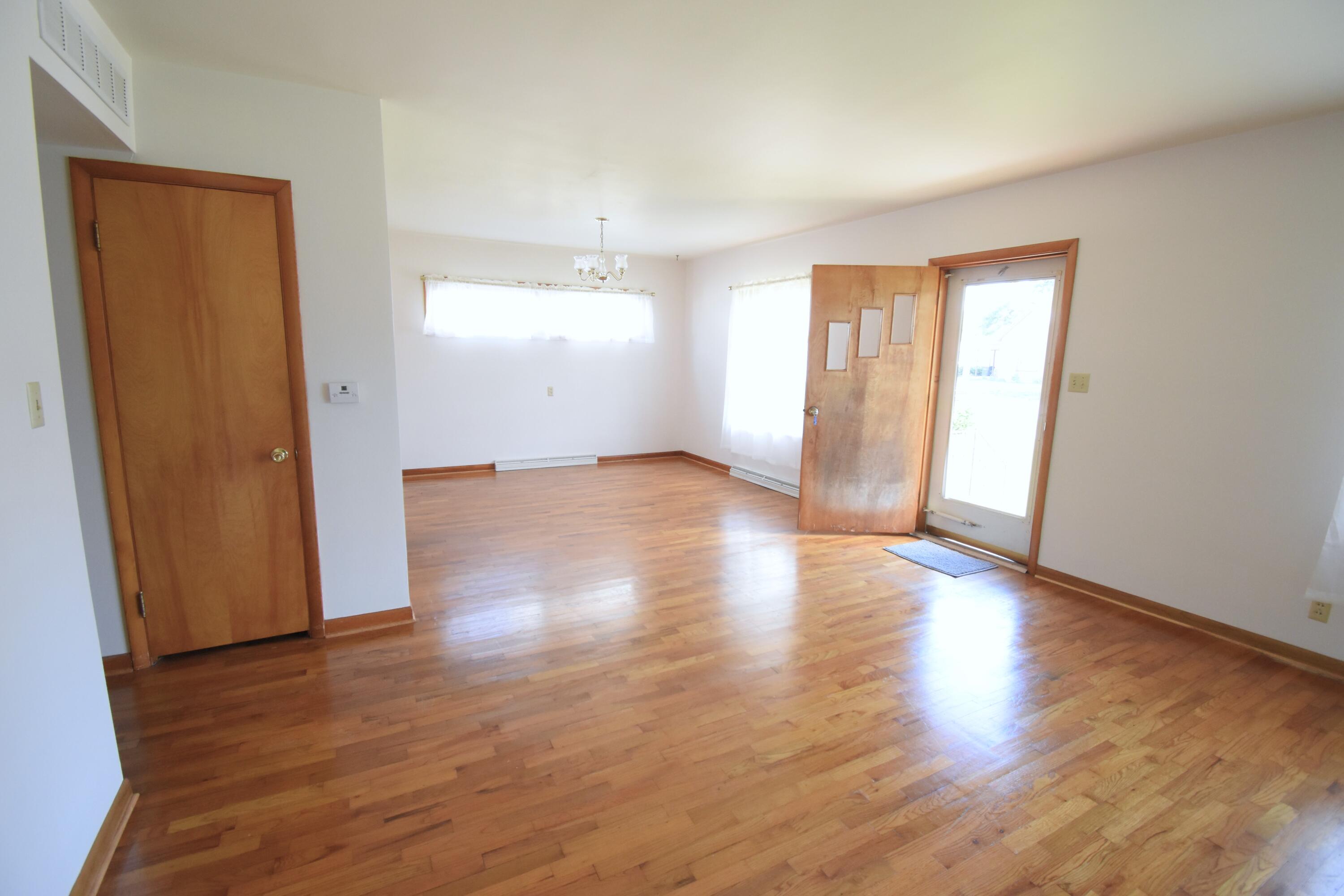 328 S Weston Street, Rensselaer, IN 47978; Image #3