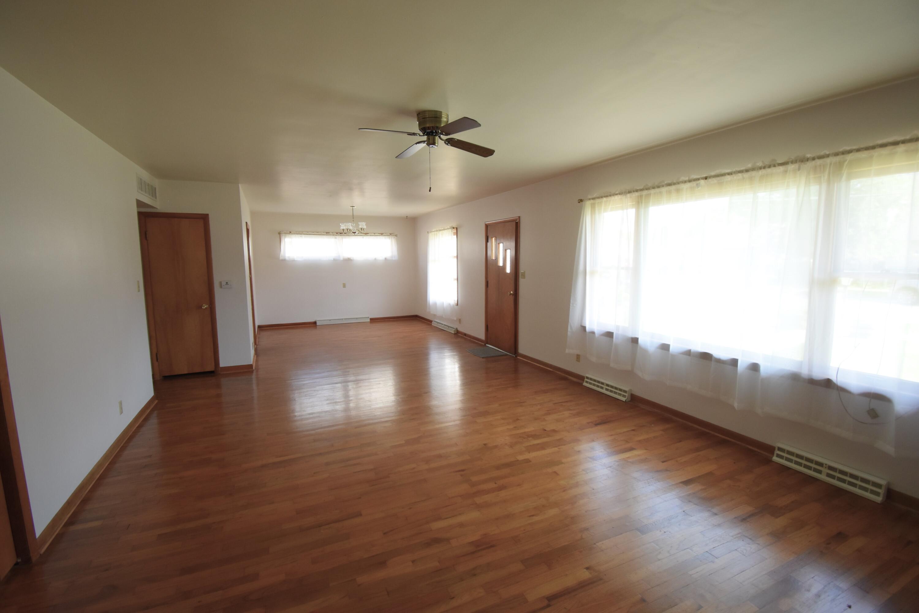328 S Weston Street, Rensselaer, IN 47978; Image #4