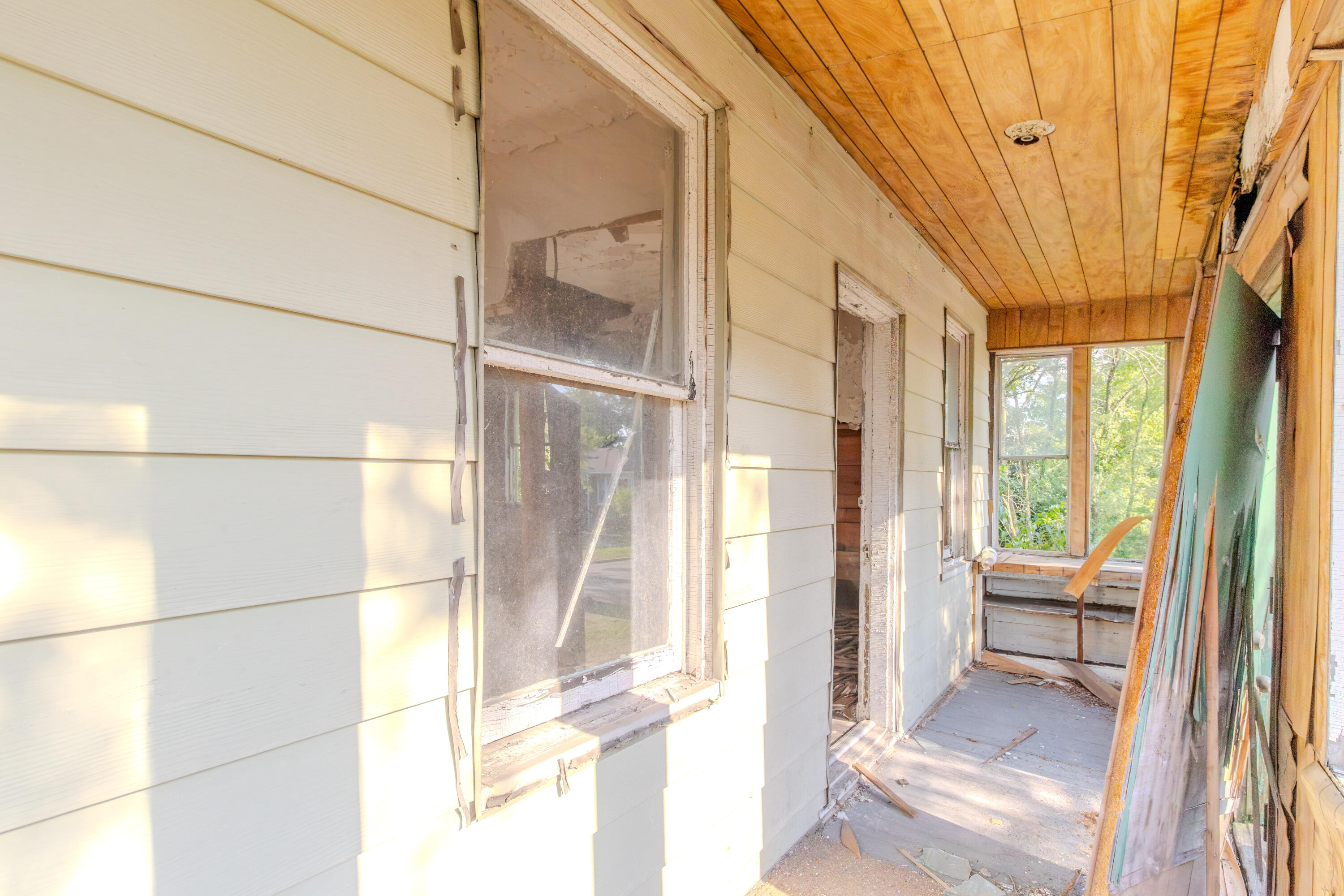 3869 Connecticut Street, Gary, IN 46409; Image #22