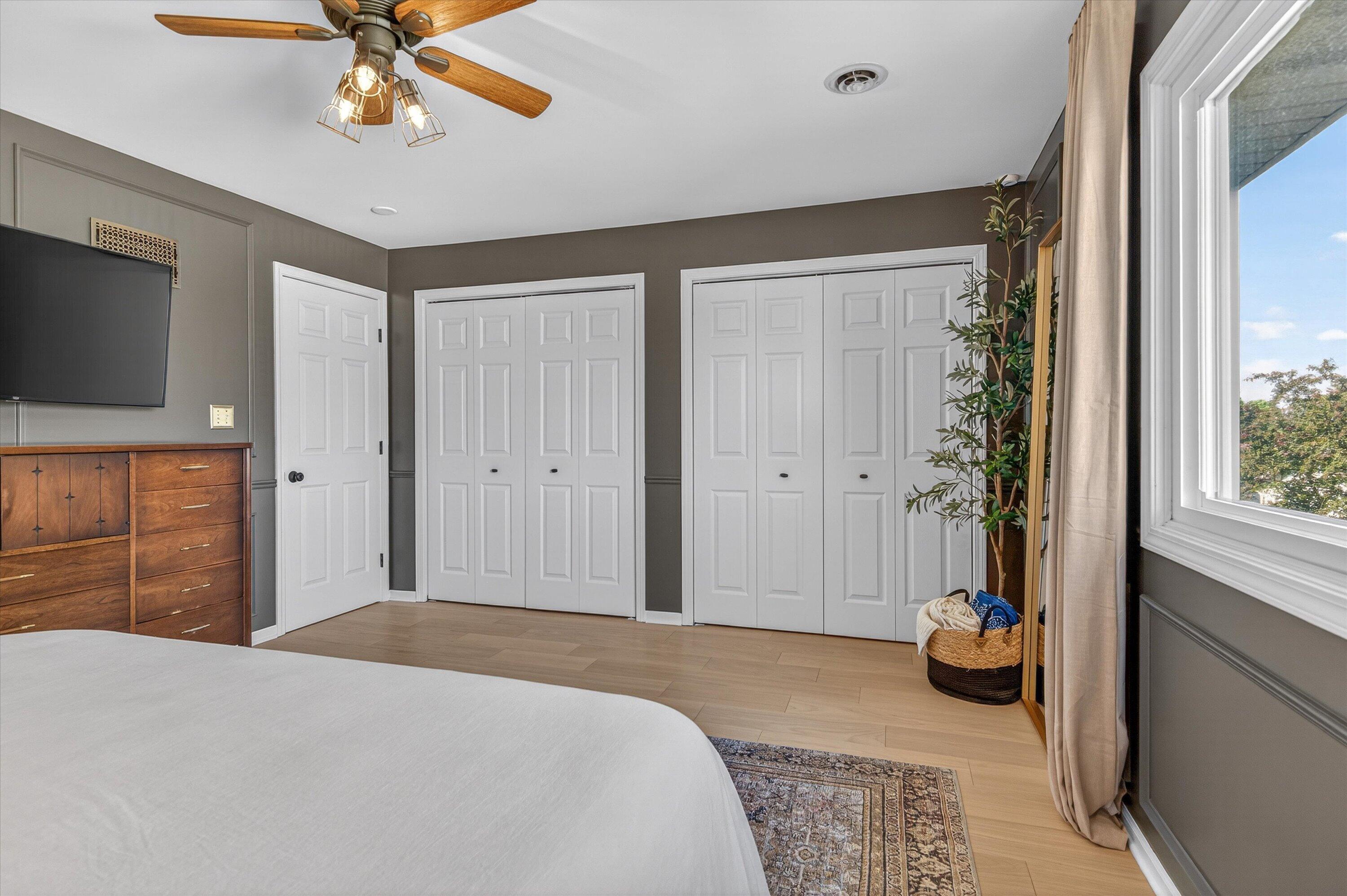 9806 Parkway Drive, Highland, IN 46322; Image #16
