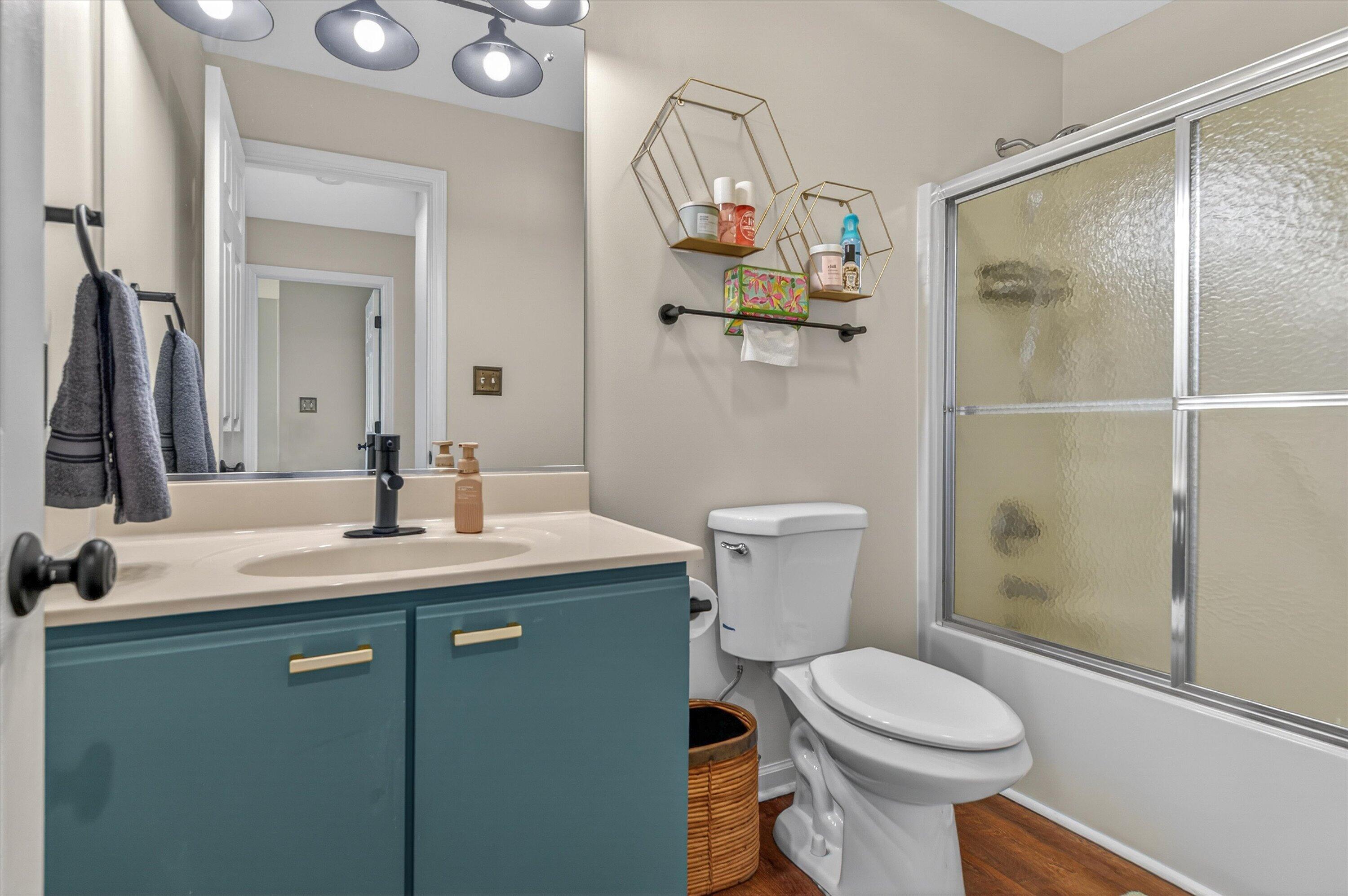 9806 Parkway Drive, Highland, IN 46322; Image #20