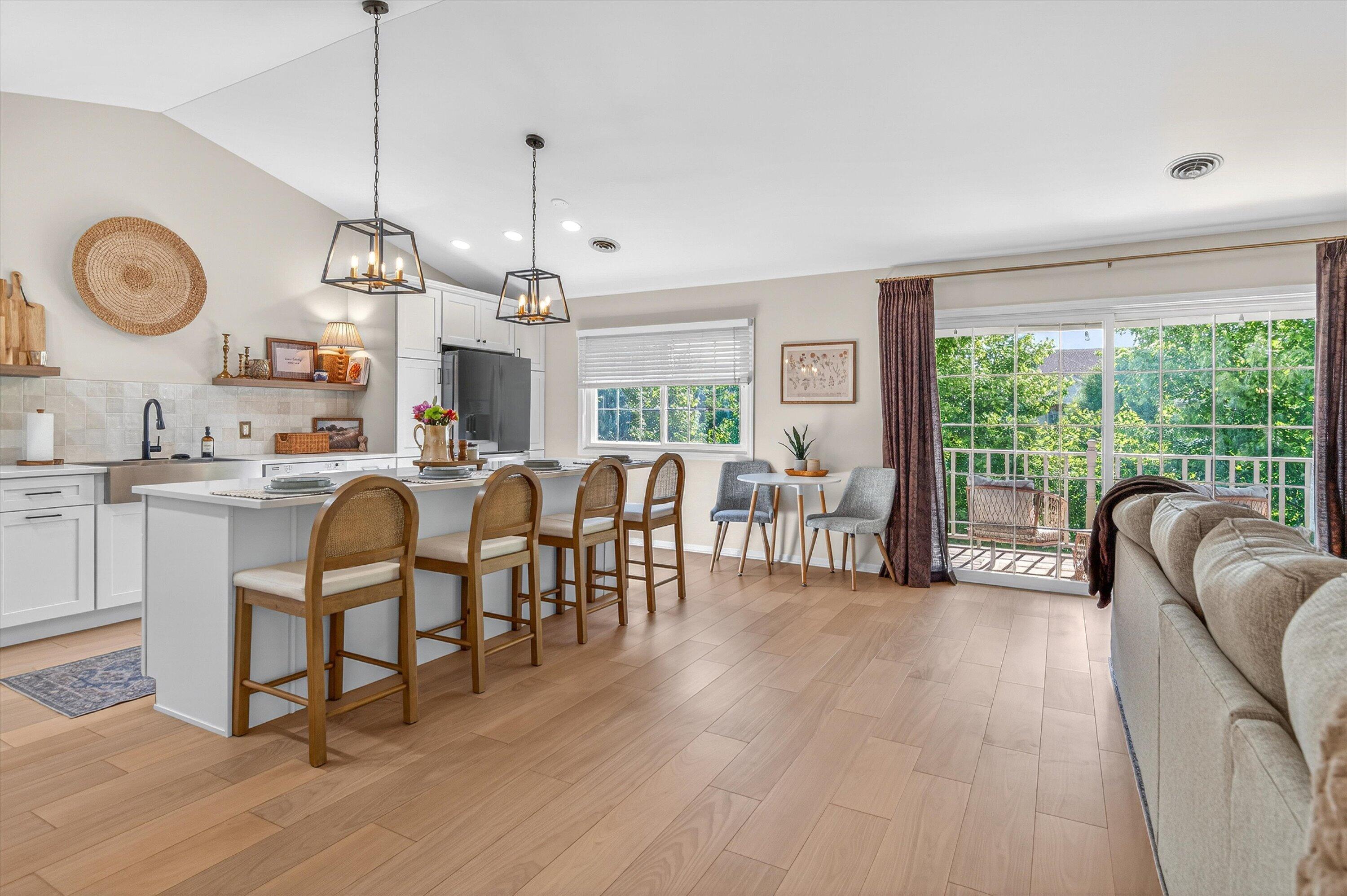 9806 Parkway Drive, Highland, IN 46322; Image #5