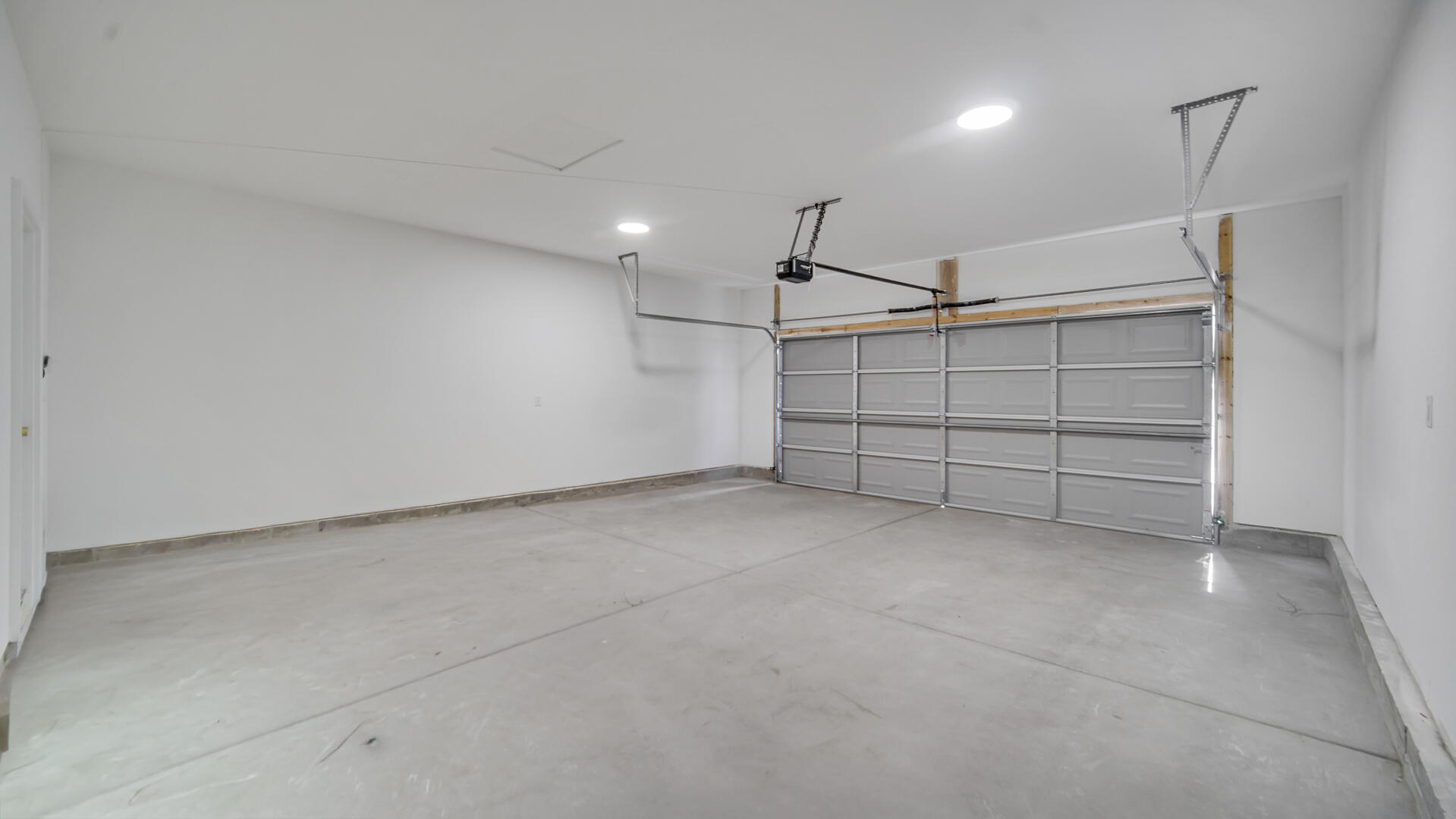 2865 Benton Street, Lake Station, IN 46405; Image #24