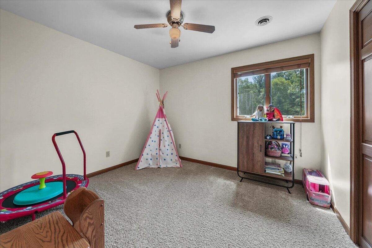 8835 S Lilac Street, DeMotte, IN 46310; Image #25