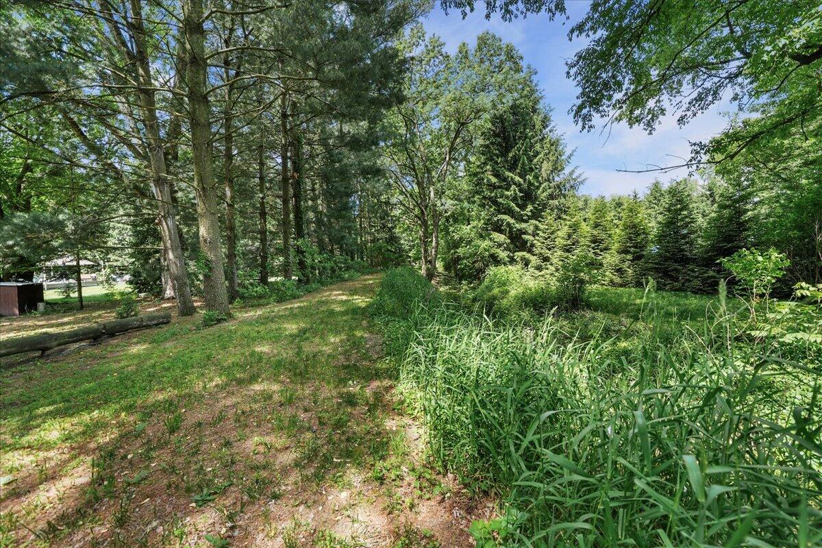 8835 S Lilac Street, DeMotte, IN 46310; Image #37
