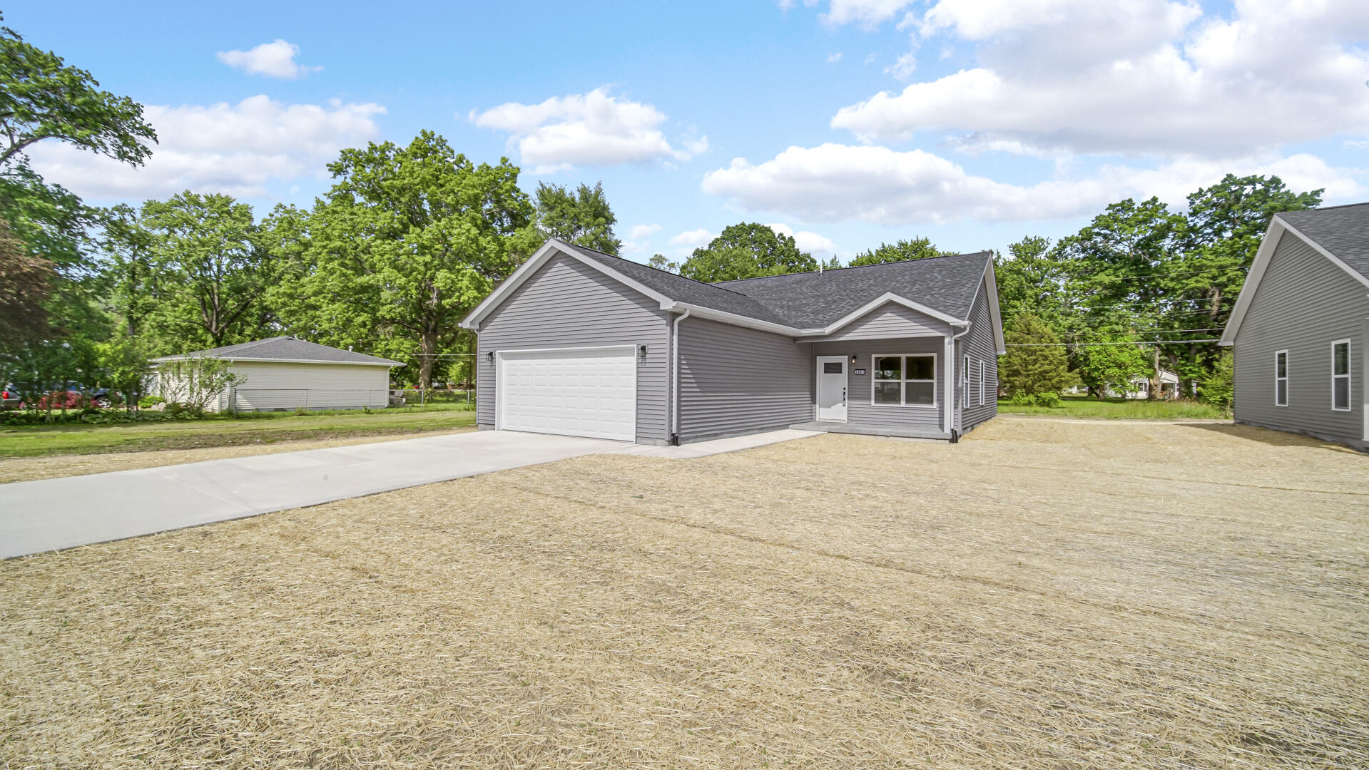 2861 Benton Street, Lake Station, IN 46405; Image #28