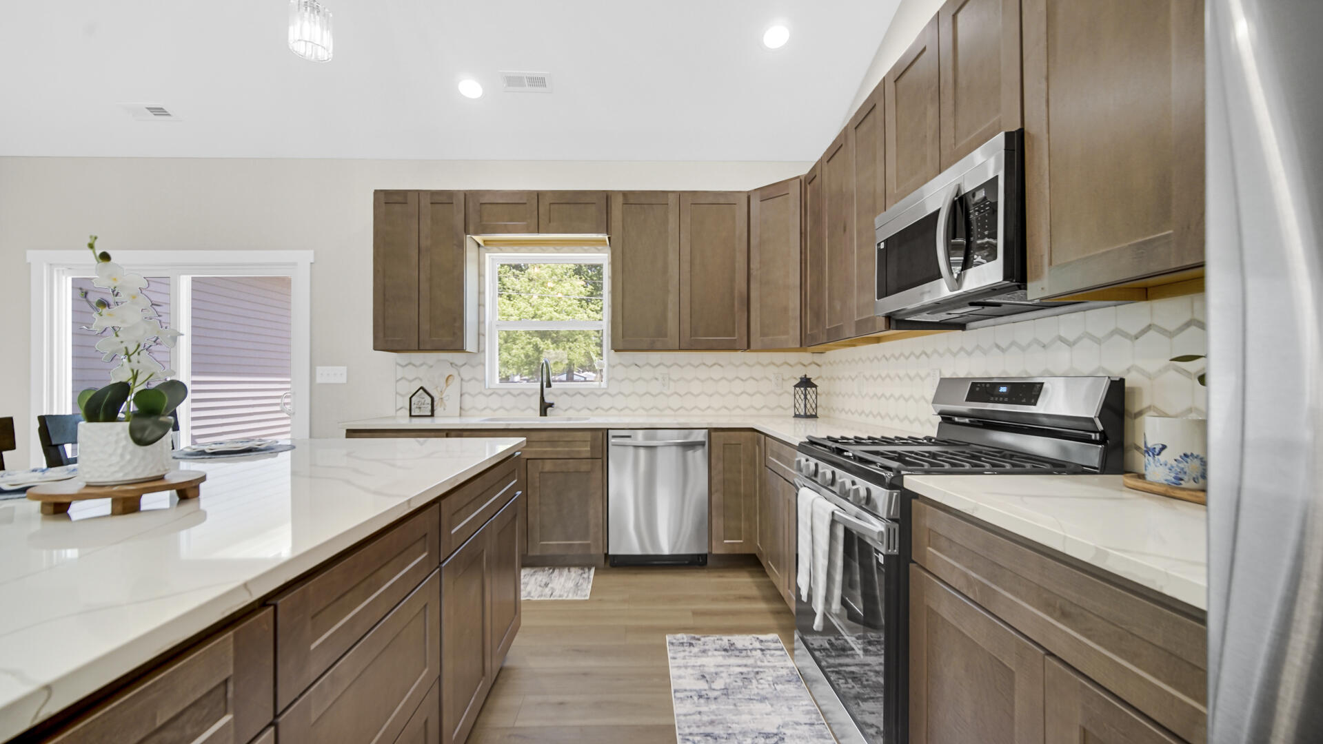 2861 Benton Street, Lake Station, IN 46405; Image #9