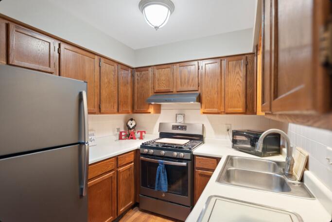 9651 Merrillville Road, Crown Point, IN #204, 46307; Image #10