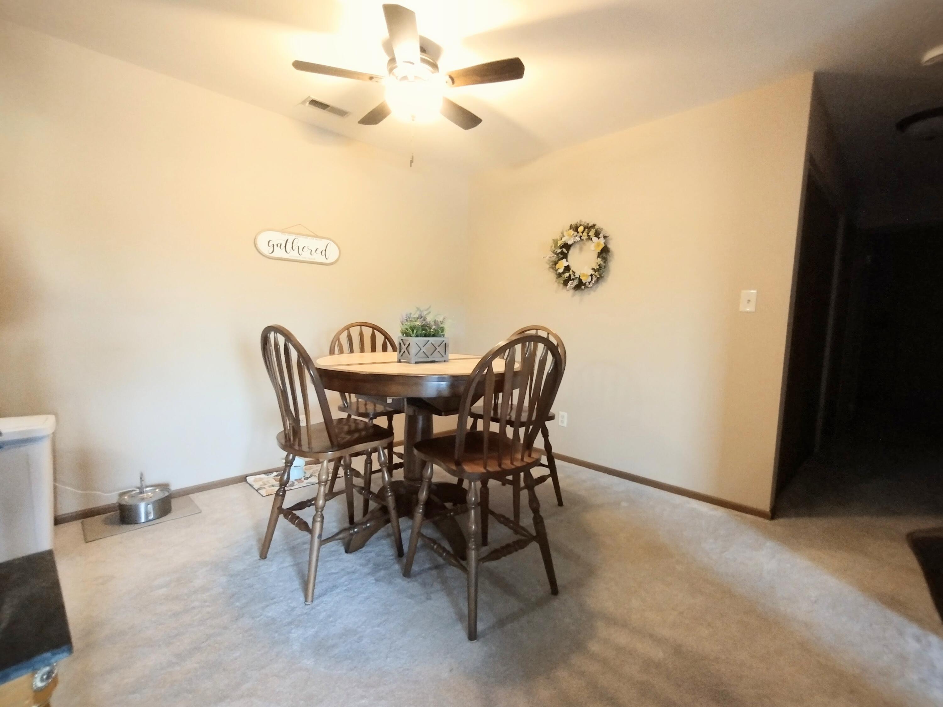9651 Merrillville Road, Crown Point, IN #204, 46307; Image #12