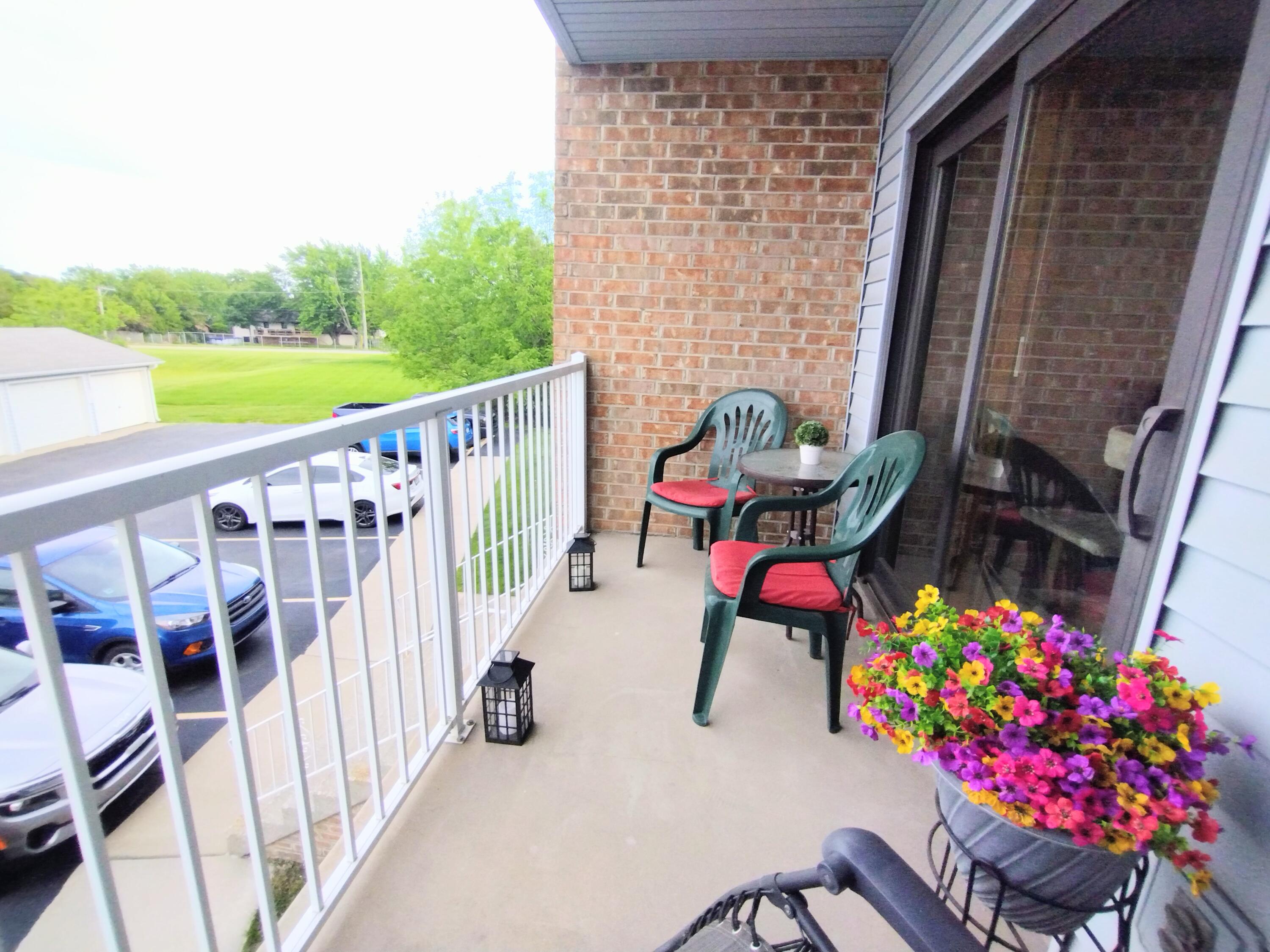 9651 Merrillville Road, Crown Point, IN #204, 46307; Image #21