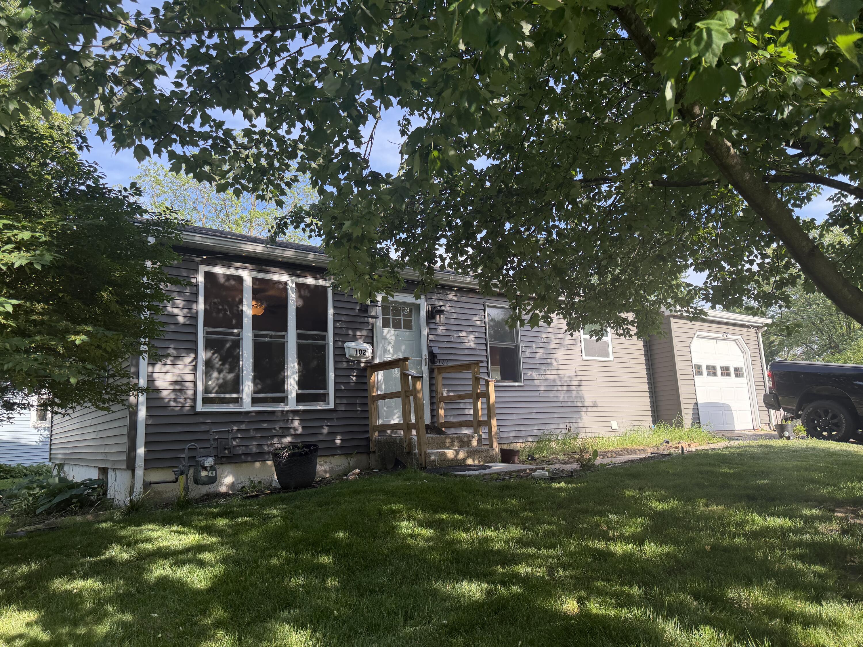 102 Northview Drive, Valparaiso, IN 46383; Image #2