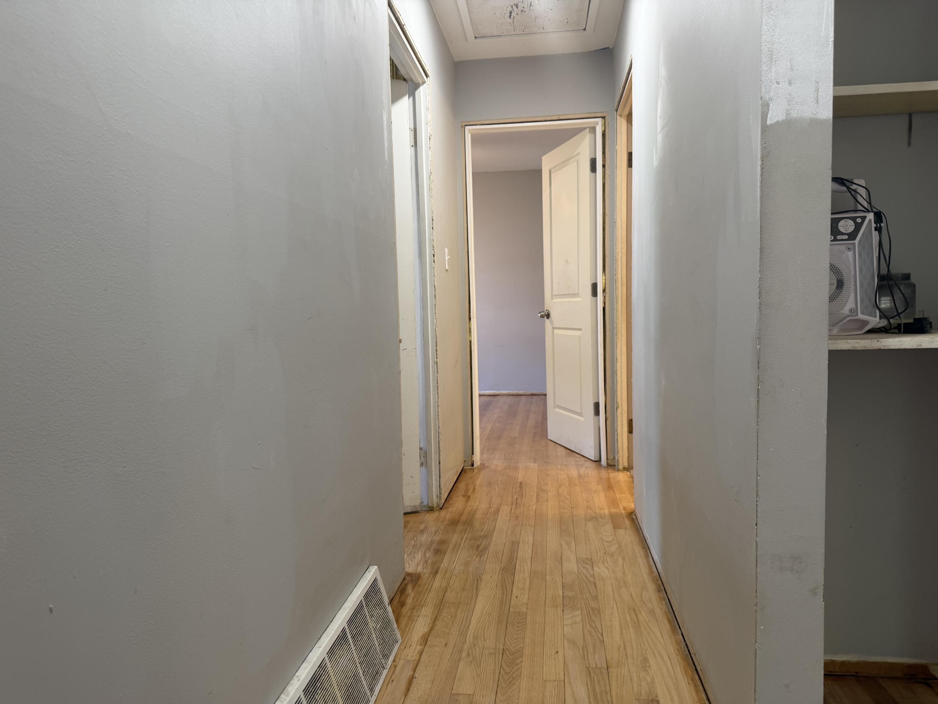 102 Northview Drive, Valparaiso, IN 46383; Image #9
