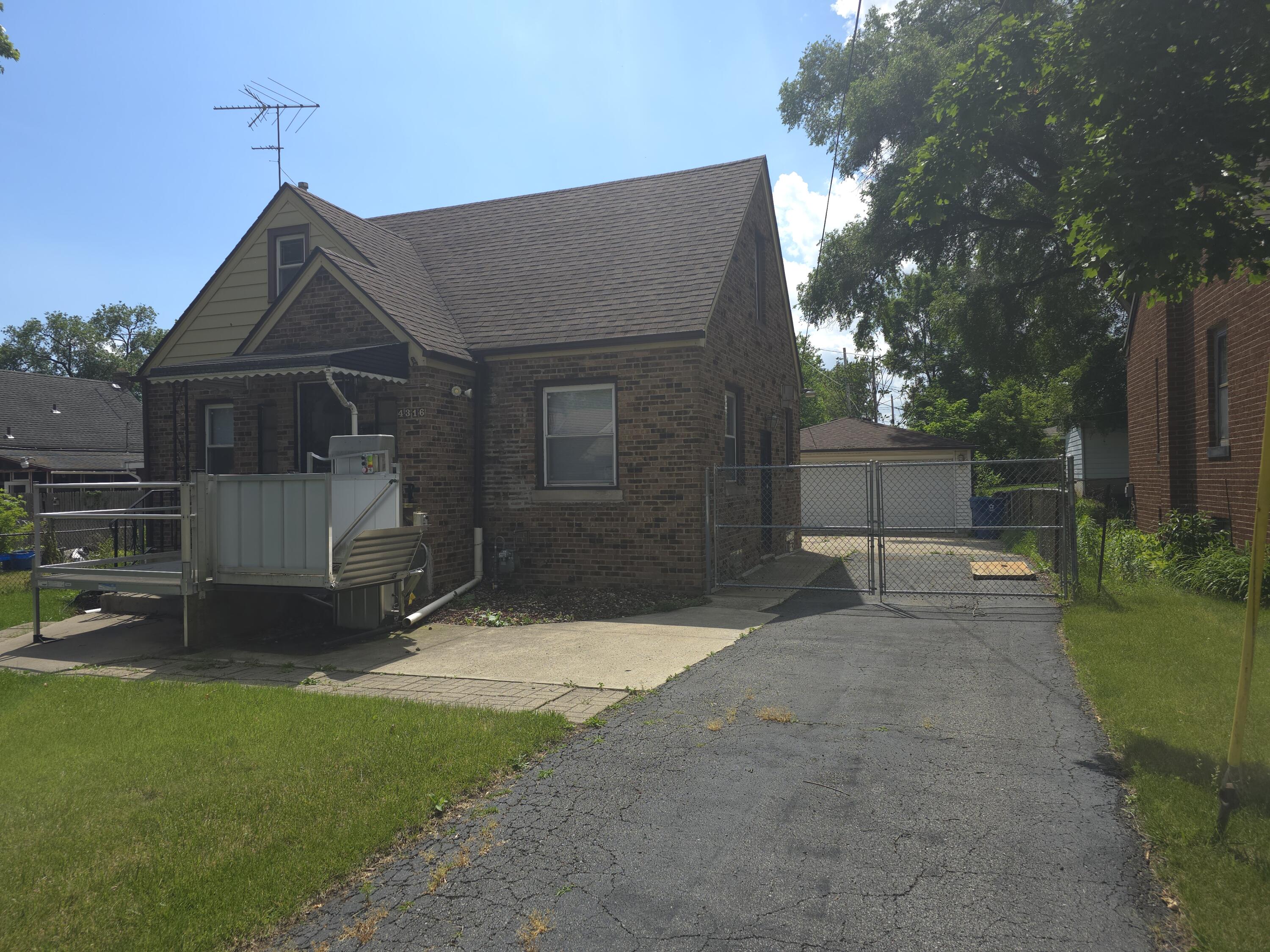4316 Vermont Street, Gary, IN 46409; Image #15