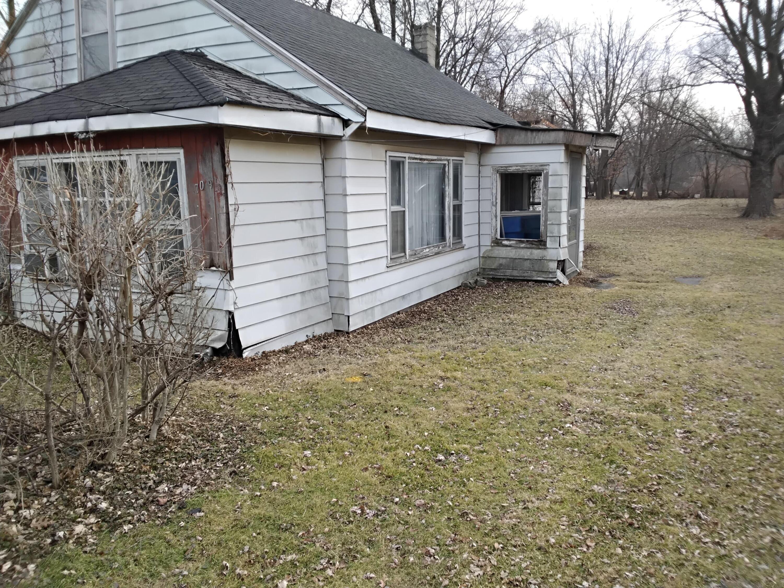 7069 W 21st Avenue, Gary, IN 46406; Image #3