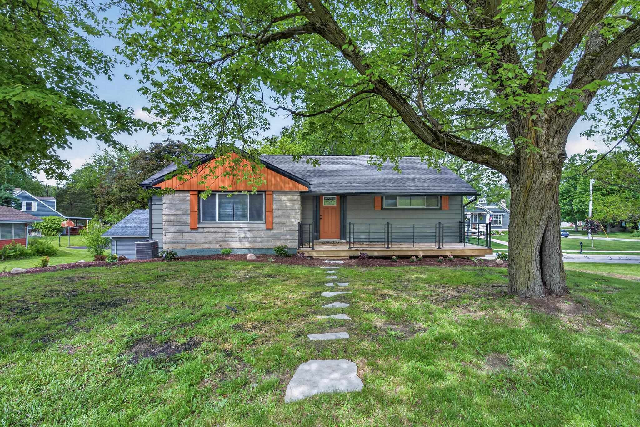 1404 Forest Park Avenue, Valparaiso, IN 46385; Image #7
