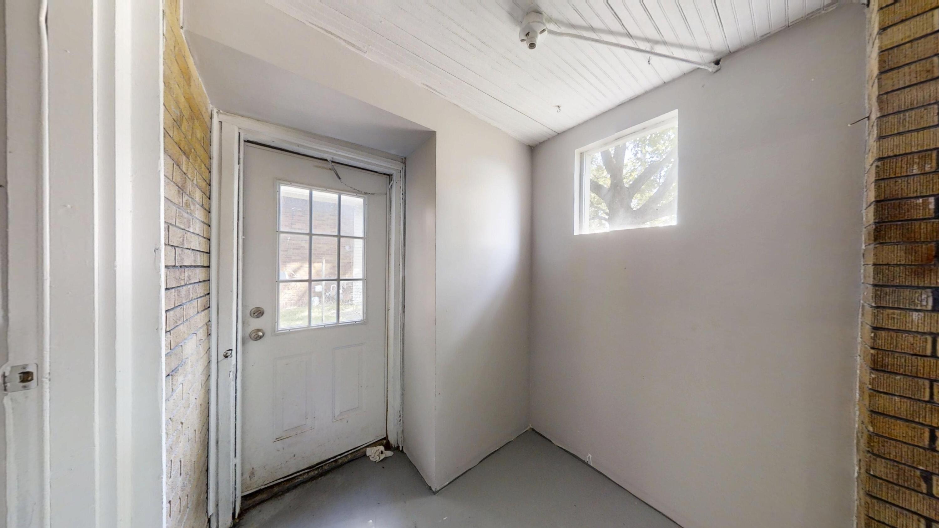 323 Garfield Street, Gary, IN 46404; Image #15