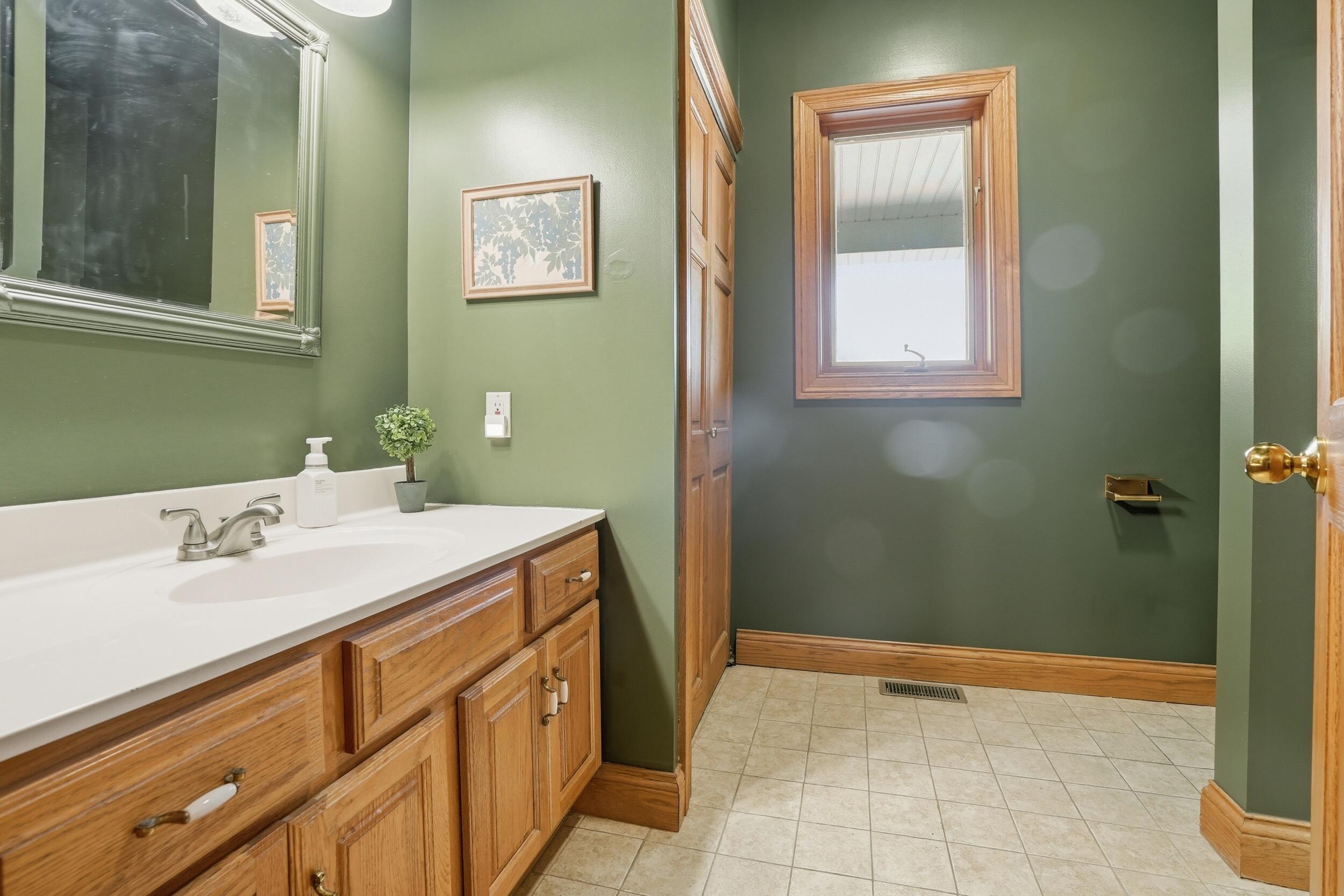 3154 Thornhill Drive, Valparaiso, IN 46385; Image #22