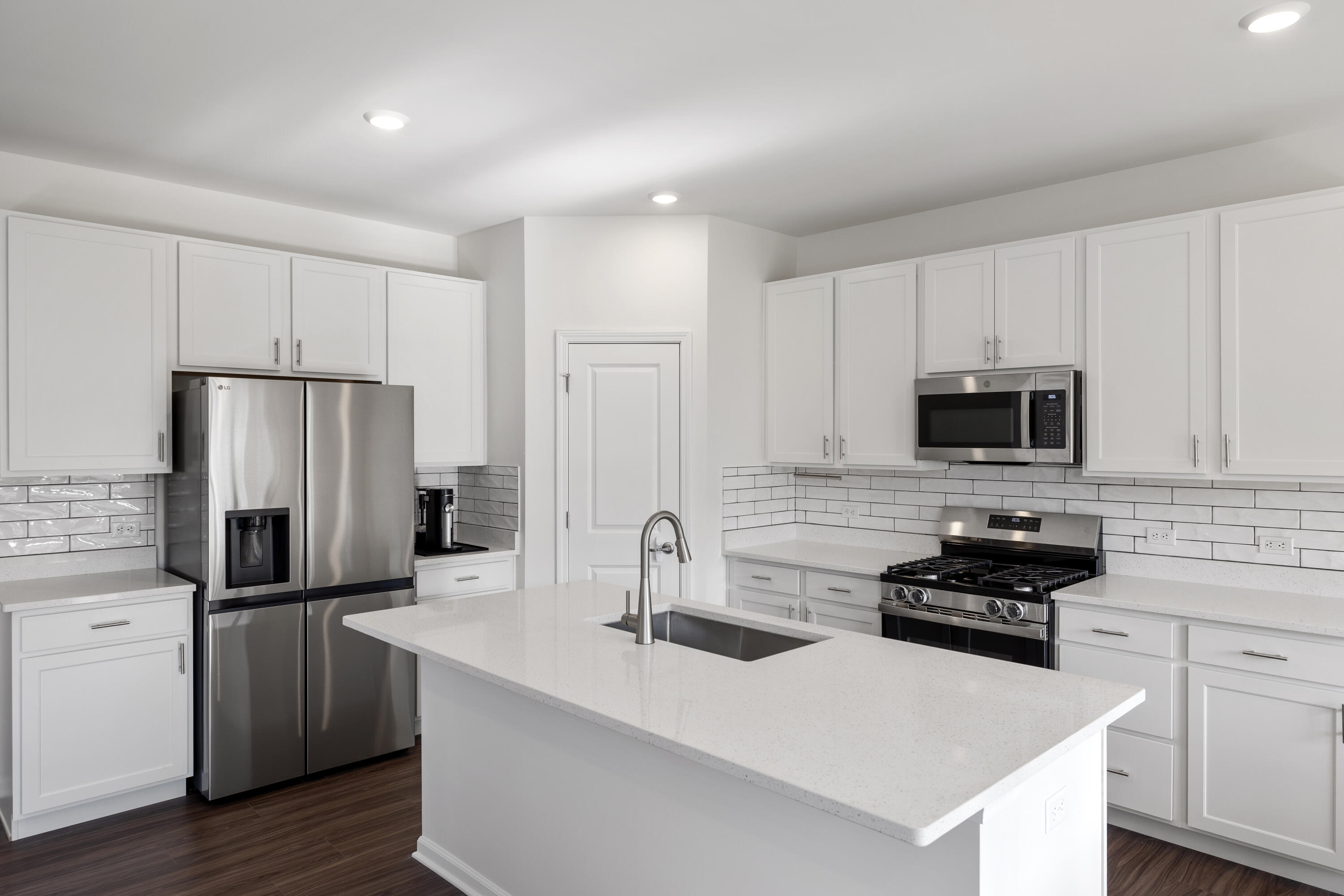3830 Brander Drive, Valparaiso, IN 46385; Image #6