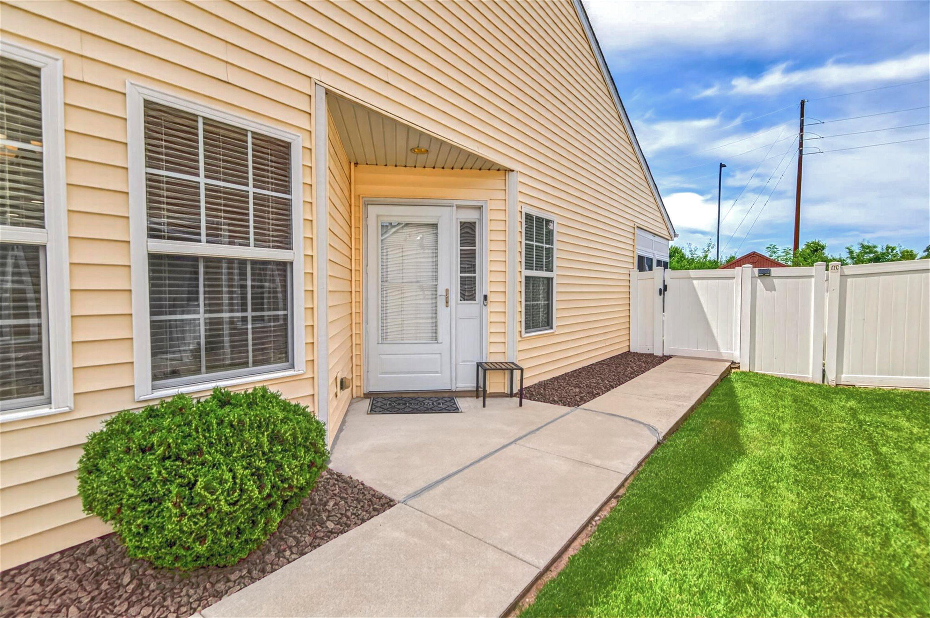 6888 Meadow View Lane, Merrillville, IN 46410; Image #2