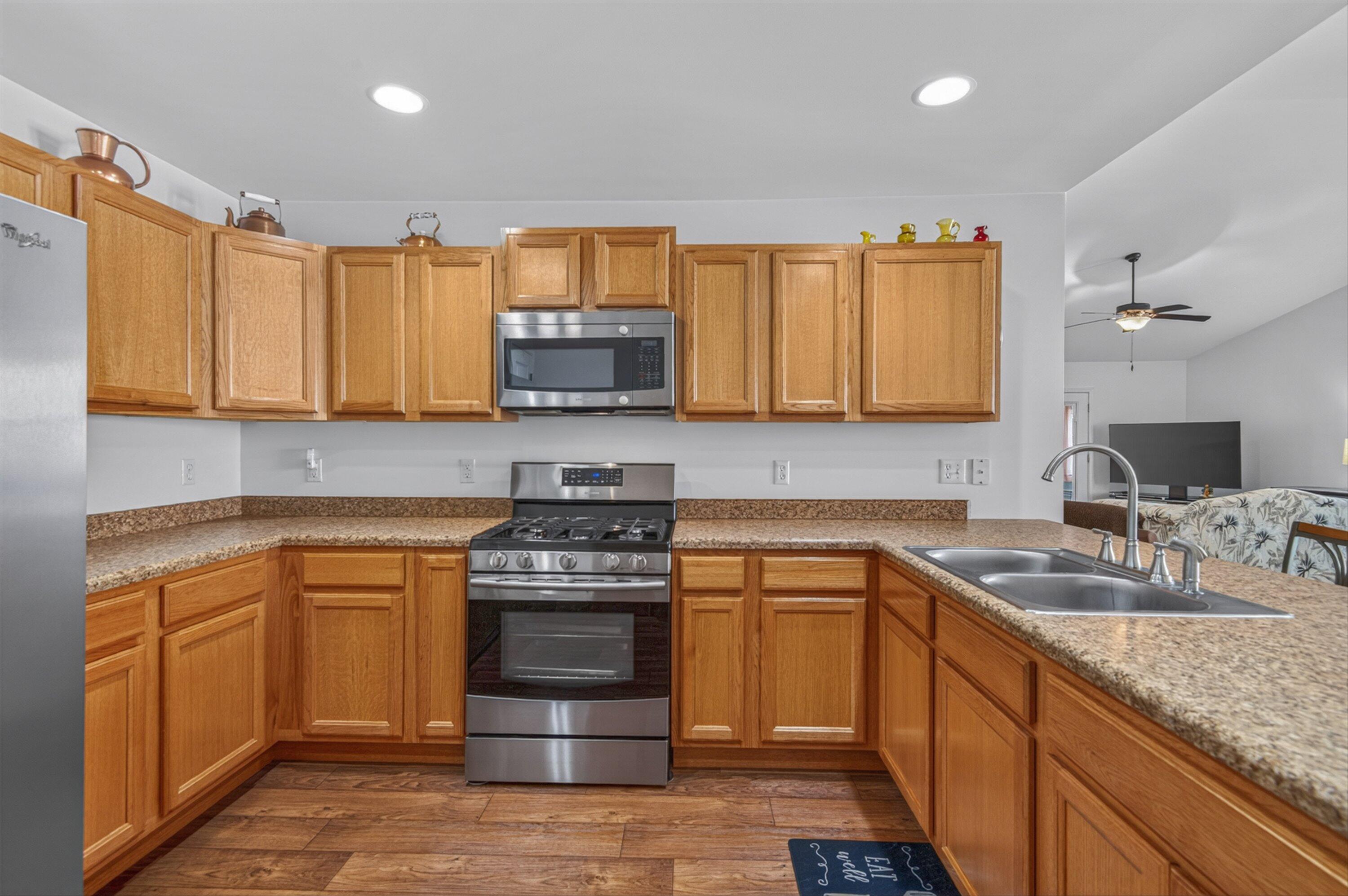 6888 Meadow View Lane, Merrillville, IN 46410; Image #9