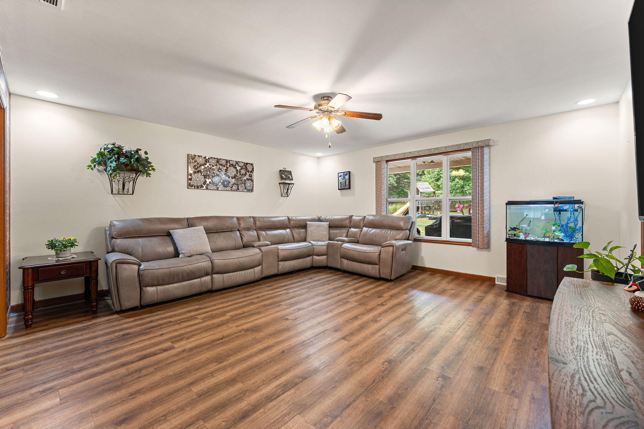 7459 Spring Court, DeMotte, IN 46310; Image #12
