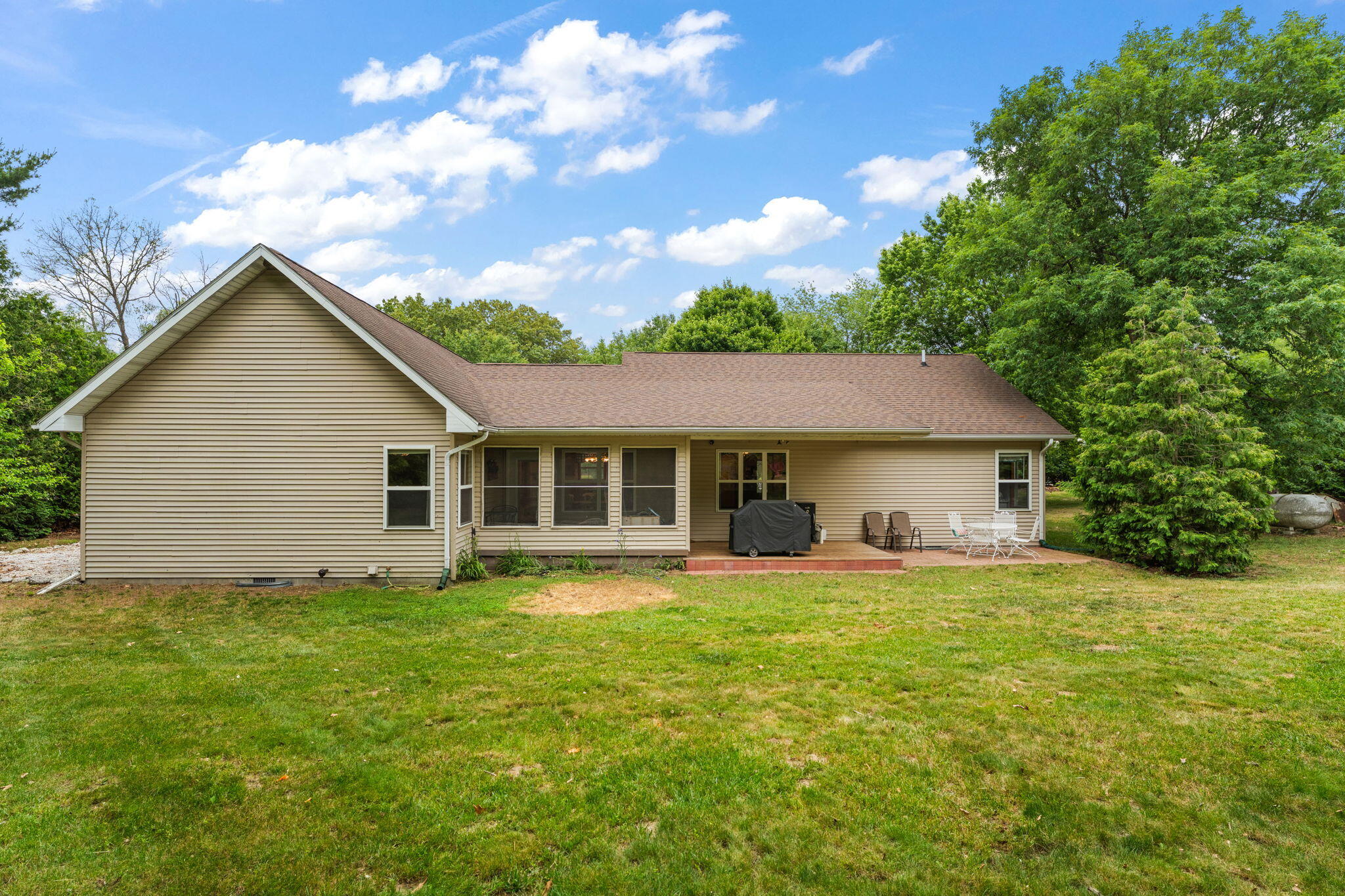 7459 Spring Court, DeMotte, IN 46310; Image #27