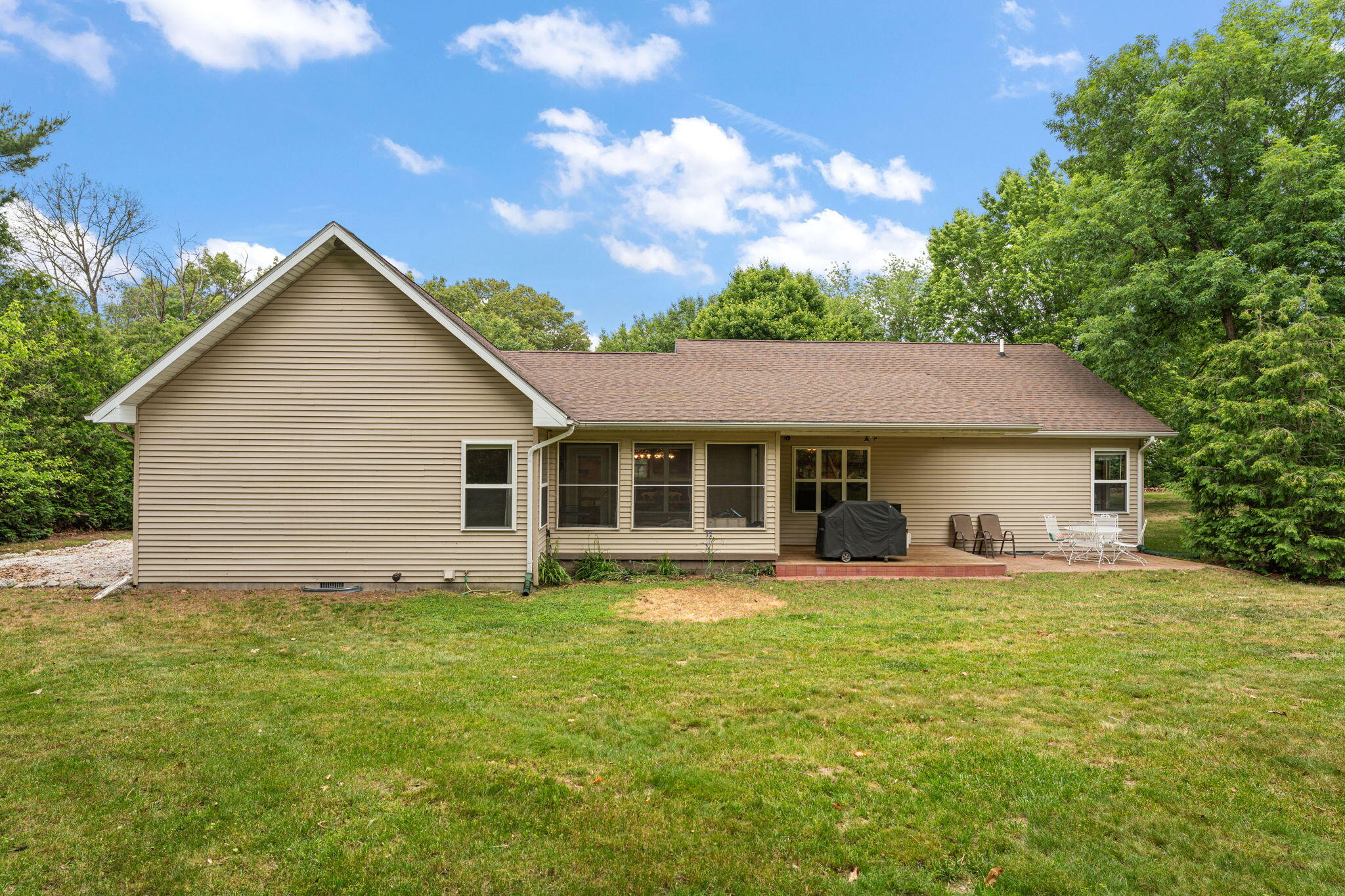 7459 Spring Court, DeMotte, IN 46310; Image #28